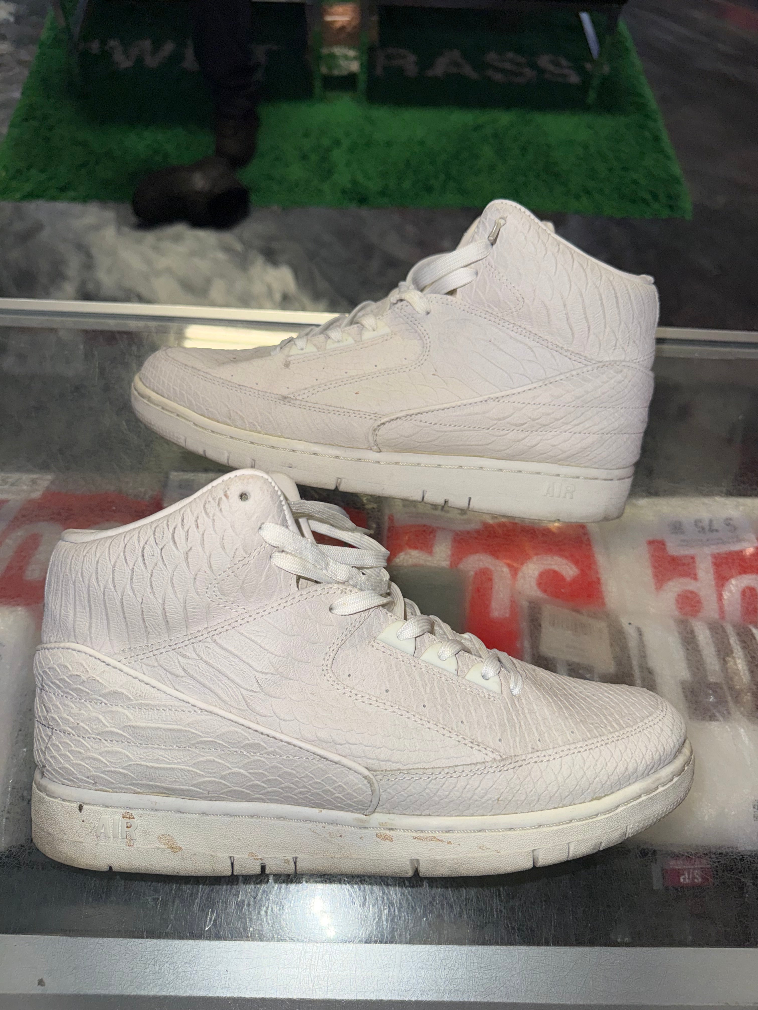 Size 10.5 Air Python White - NB