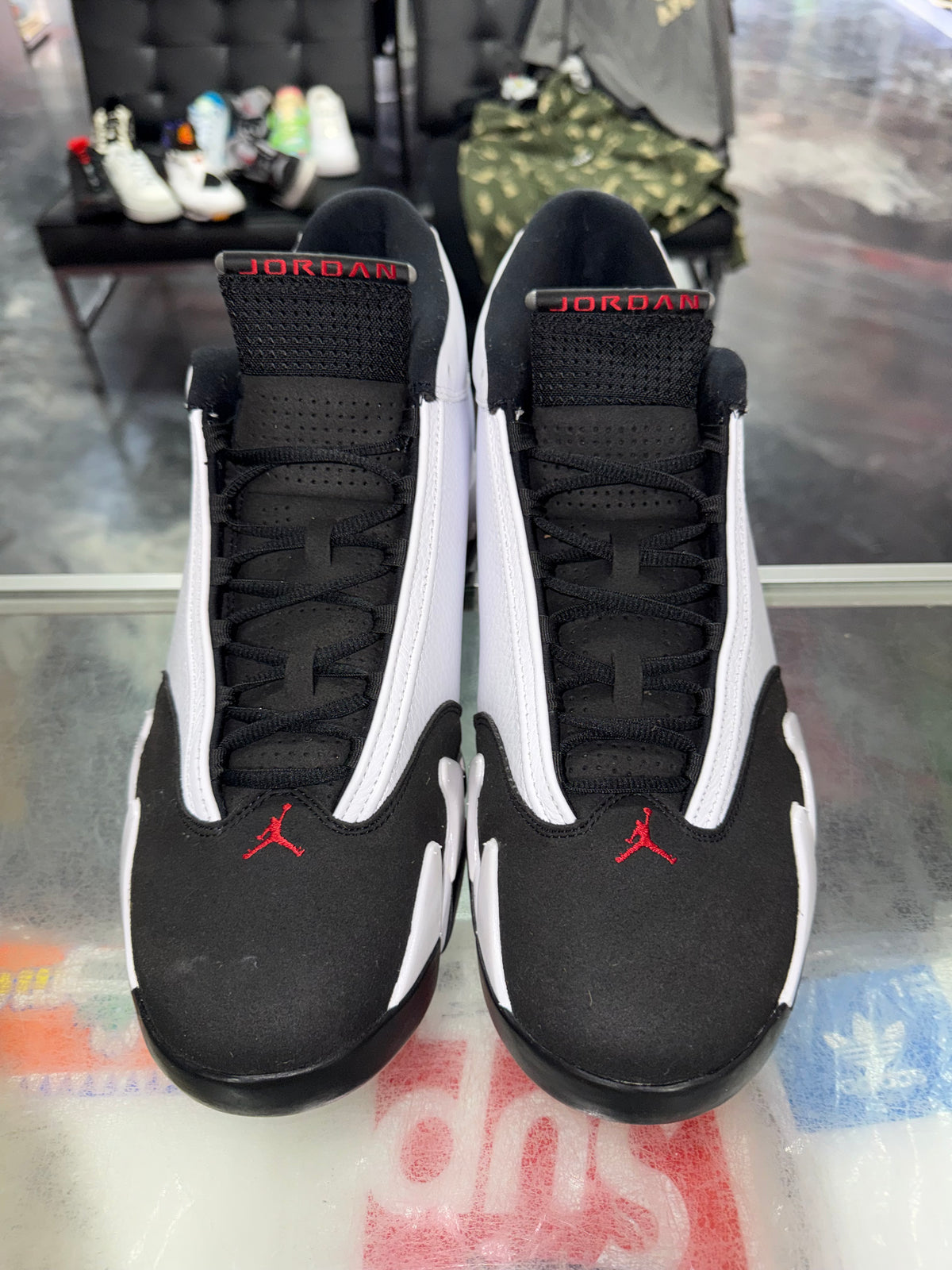 Air Jordan 14 Black Toe sneaker, pre-owned, size 15 – view 5