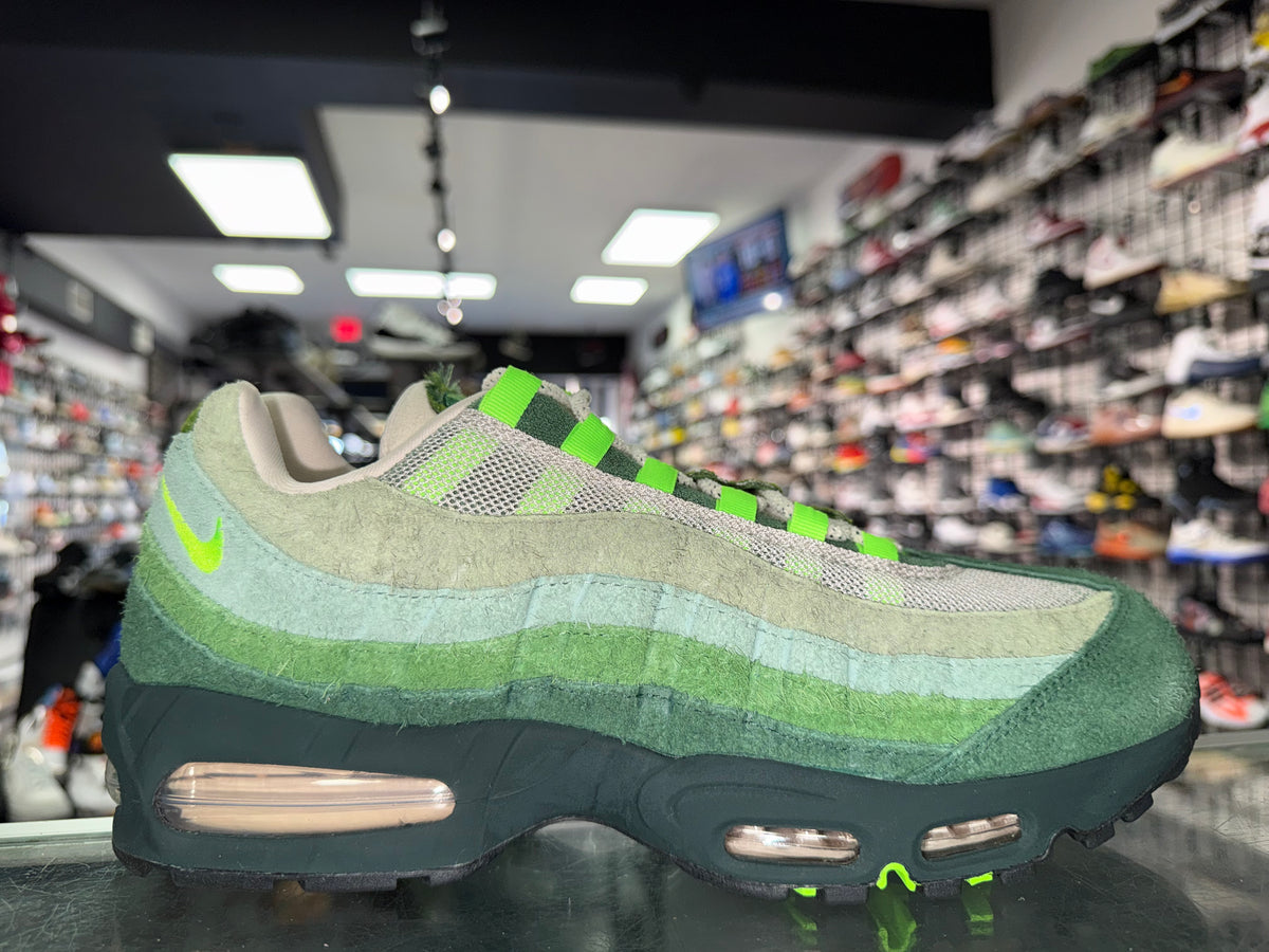 Nike Air Max 95 Big Bubble Ducks of a Feather Oregon Ducks The Woods sneaker, pre-owned, size 12