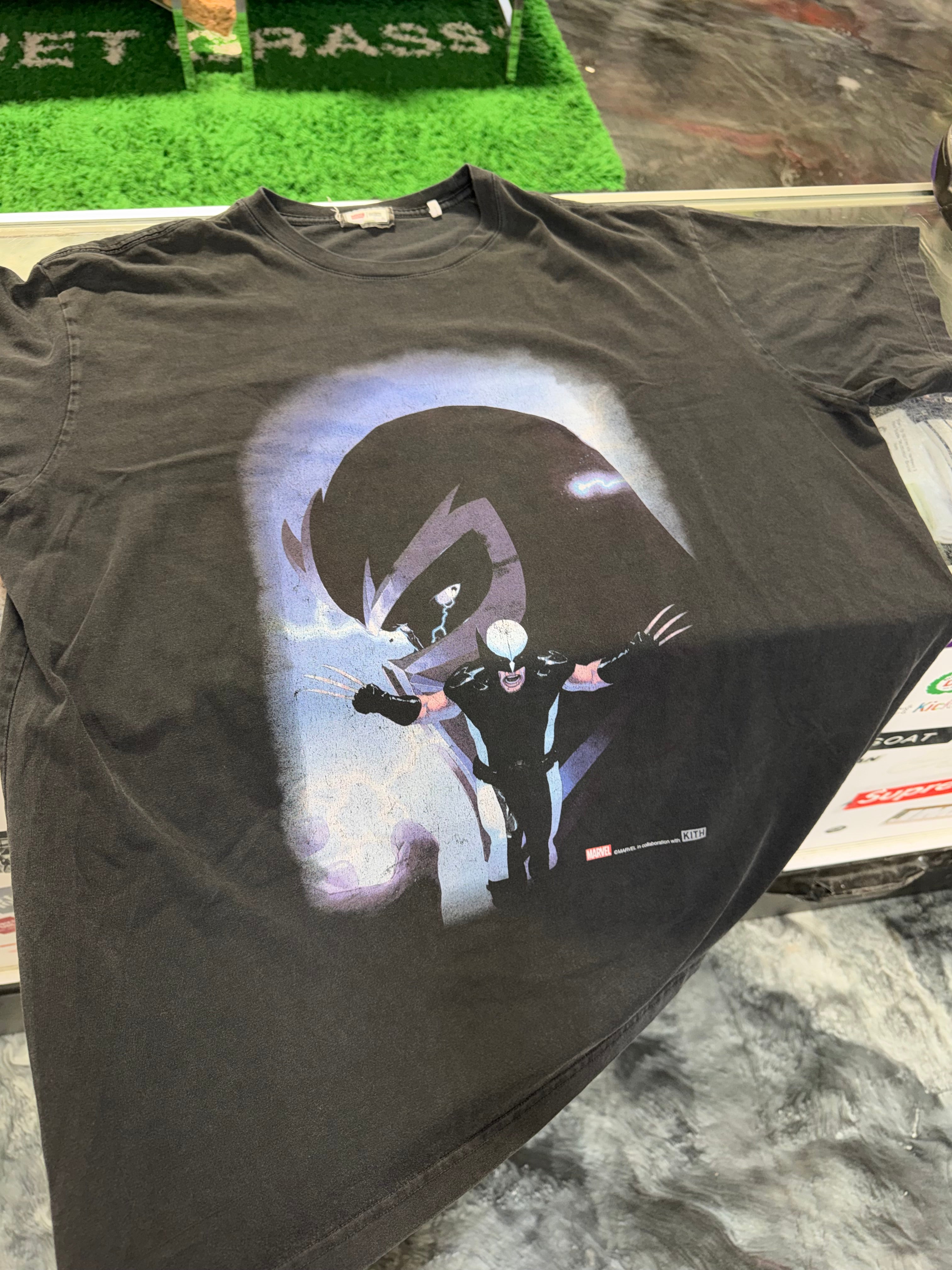 Size XL Kith x Marvel X-Men Magneto Tee "Black"