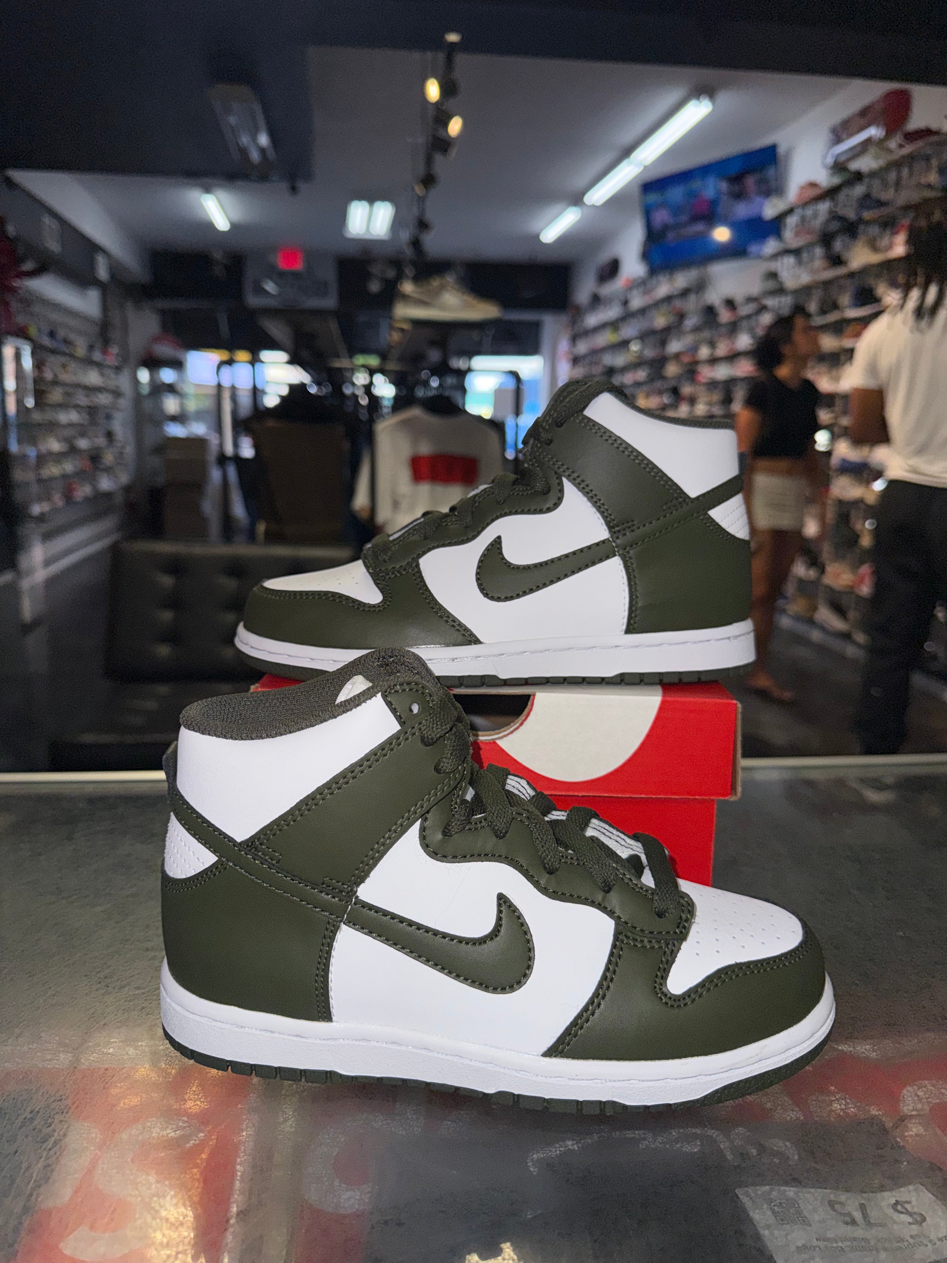Size 2.5y Dunk High “Cargo Khaki” Brand New (PS)