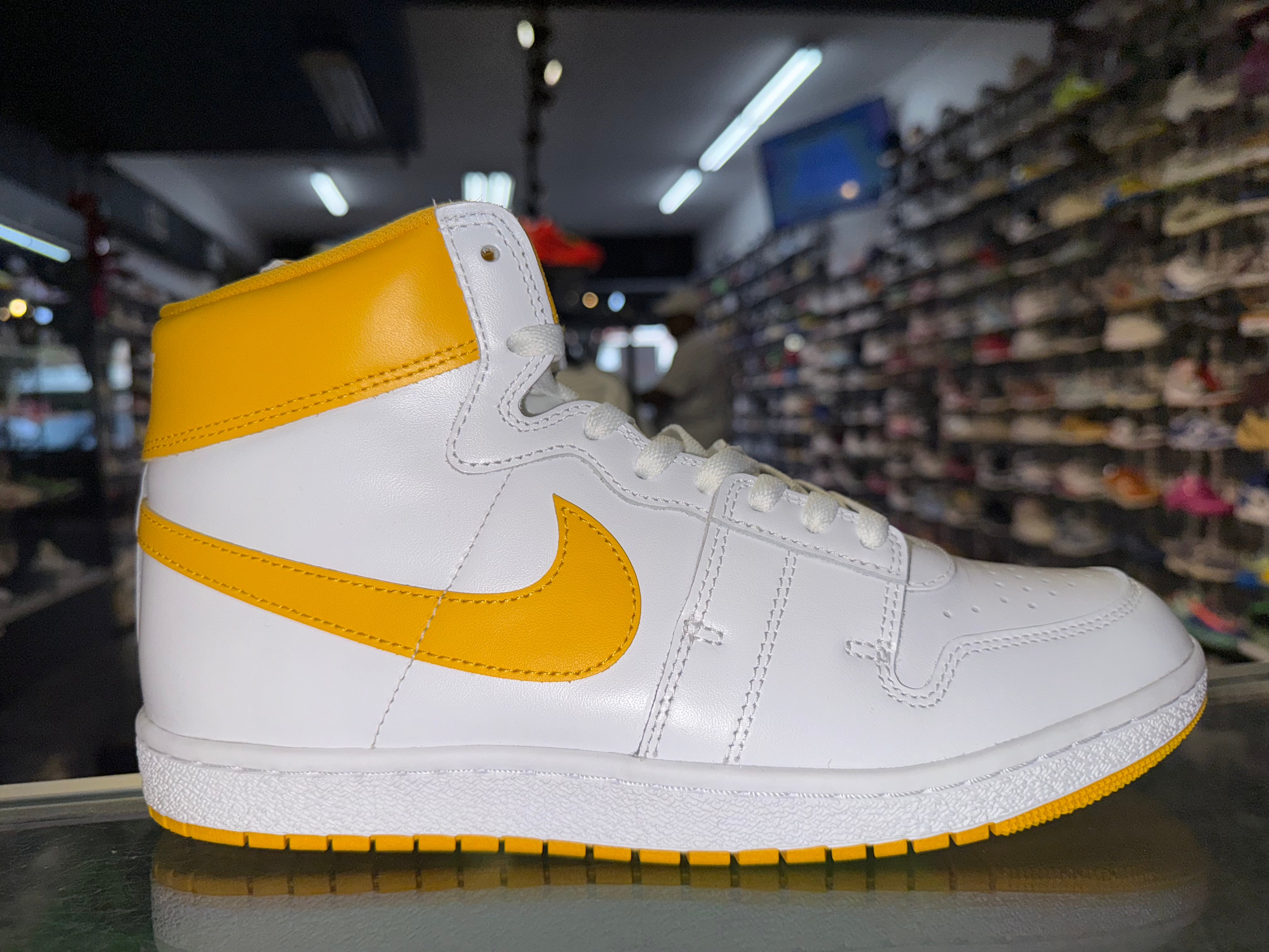 Size 10 Jordan Air Ship "University Gold"