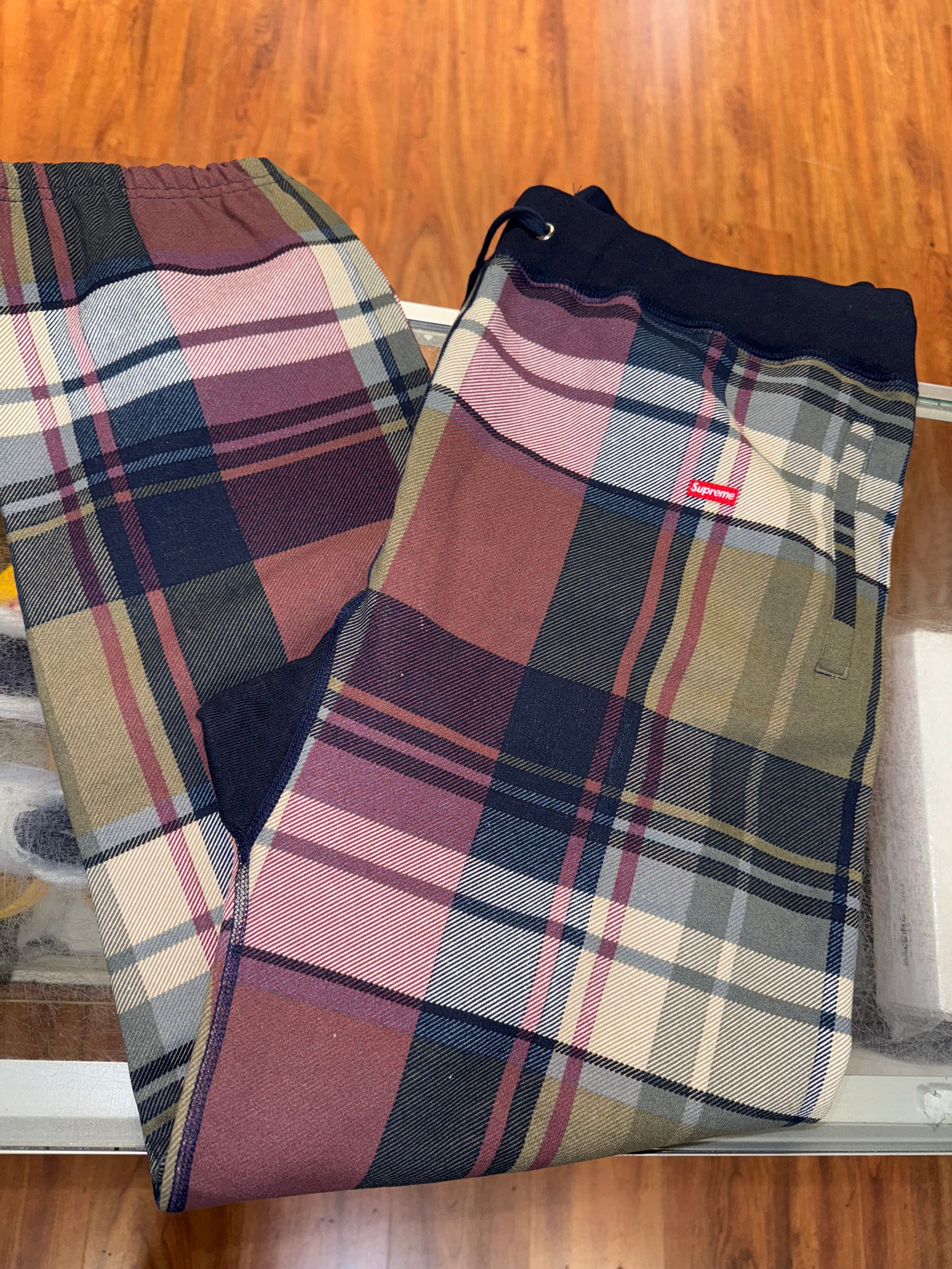 Size XL Supreme Plaid Sweatpants “Navy” Brand New