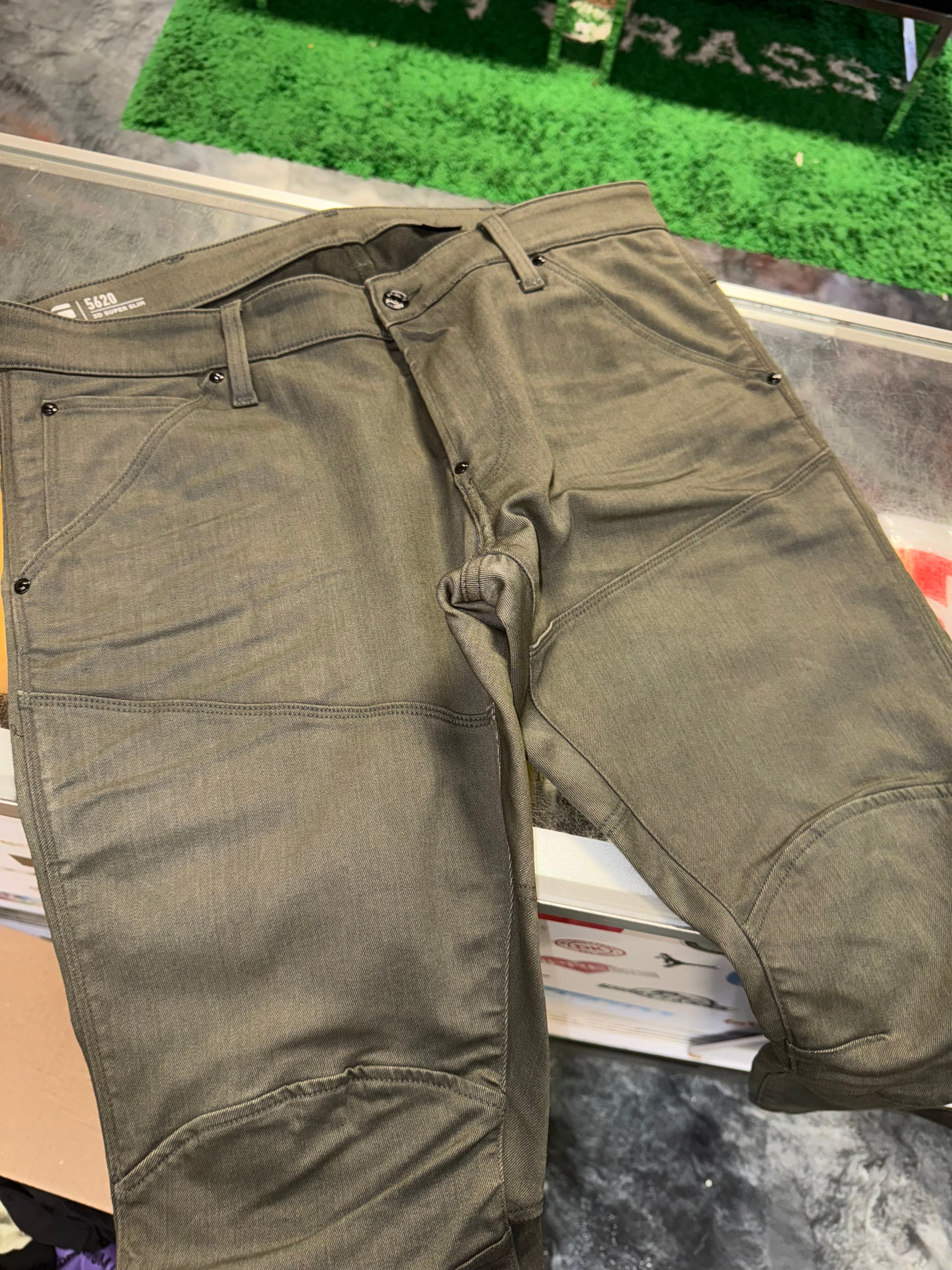 Size 36/30 G-Star Biker Jeans Grey Green