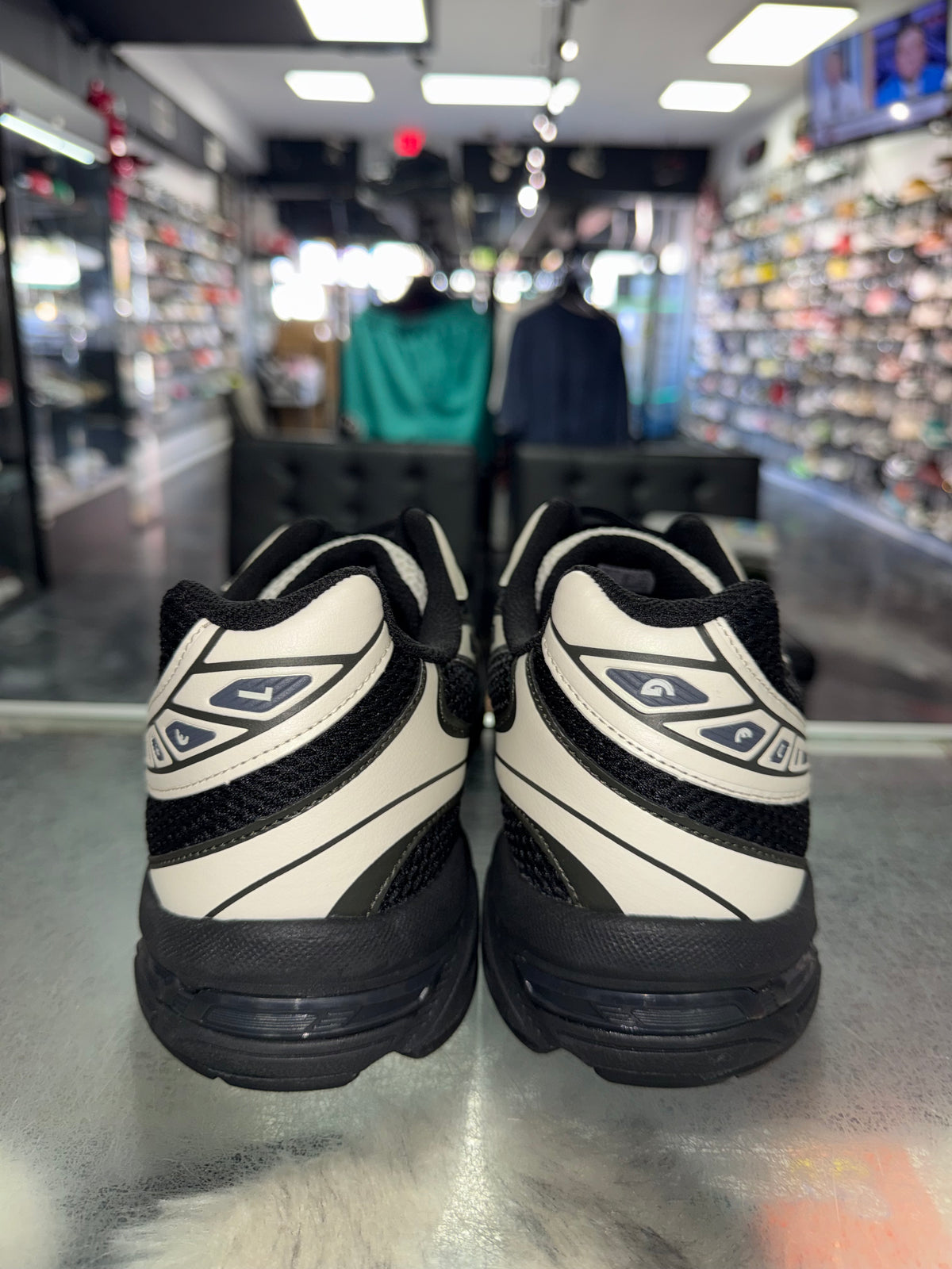 Asics Gel-1130 Black Cream sneaker, new, size 11.5 – view 3