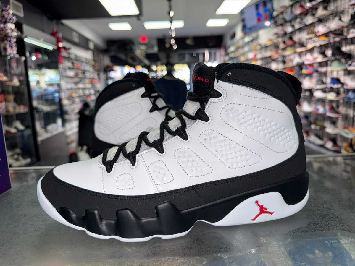 Air Jordan 9 OG Space Jam 2026 sneaker, pre-owned, size 10 – view 2