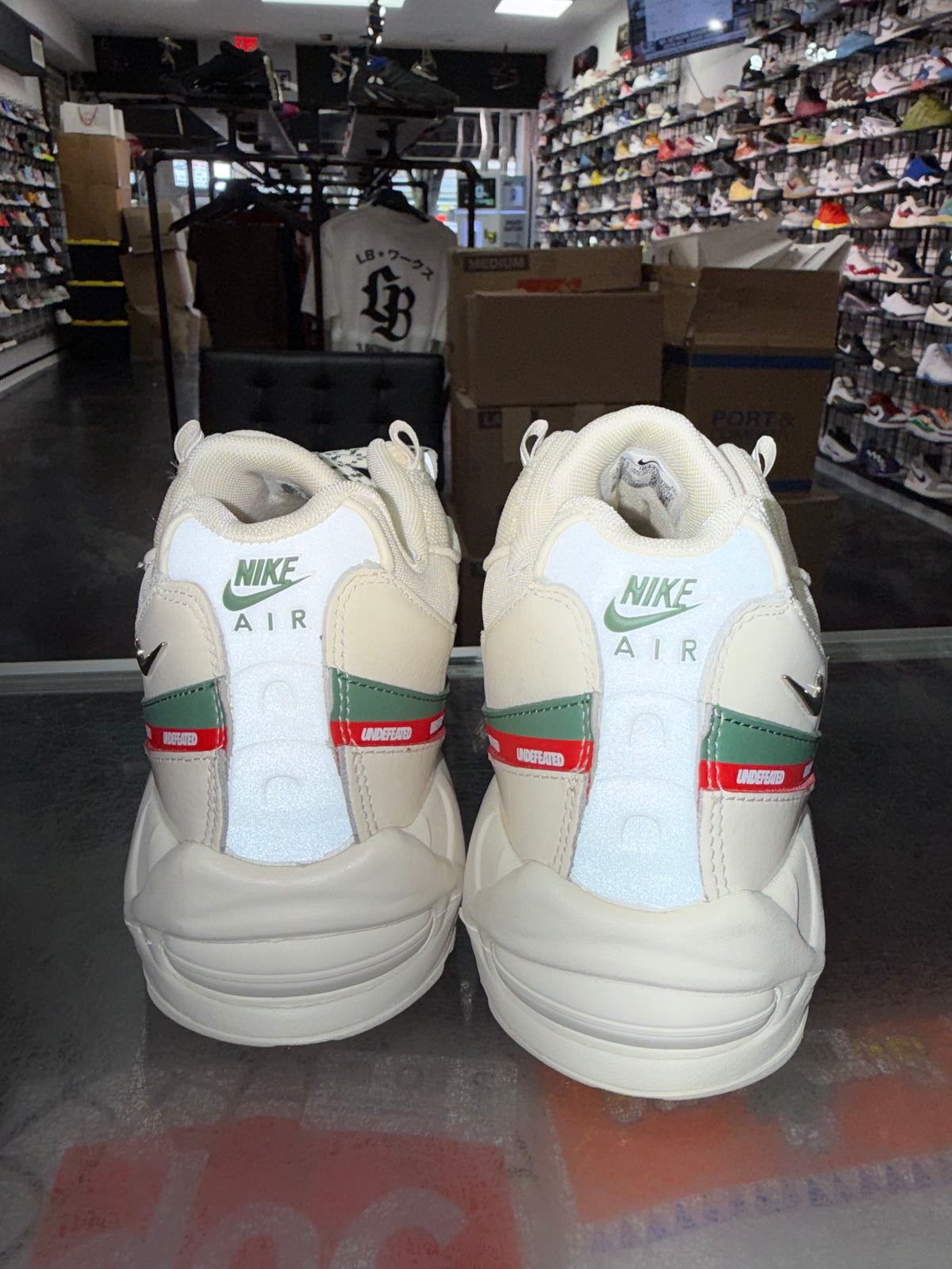 Nike Air Max 95 Undefeated Sail sneaker, pre-owned, size 10.5 – view 6