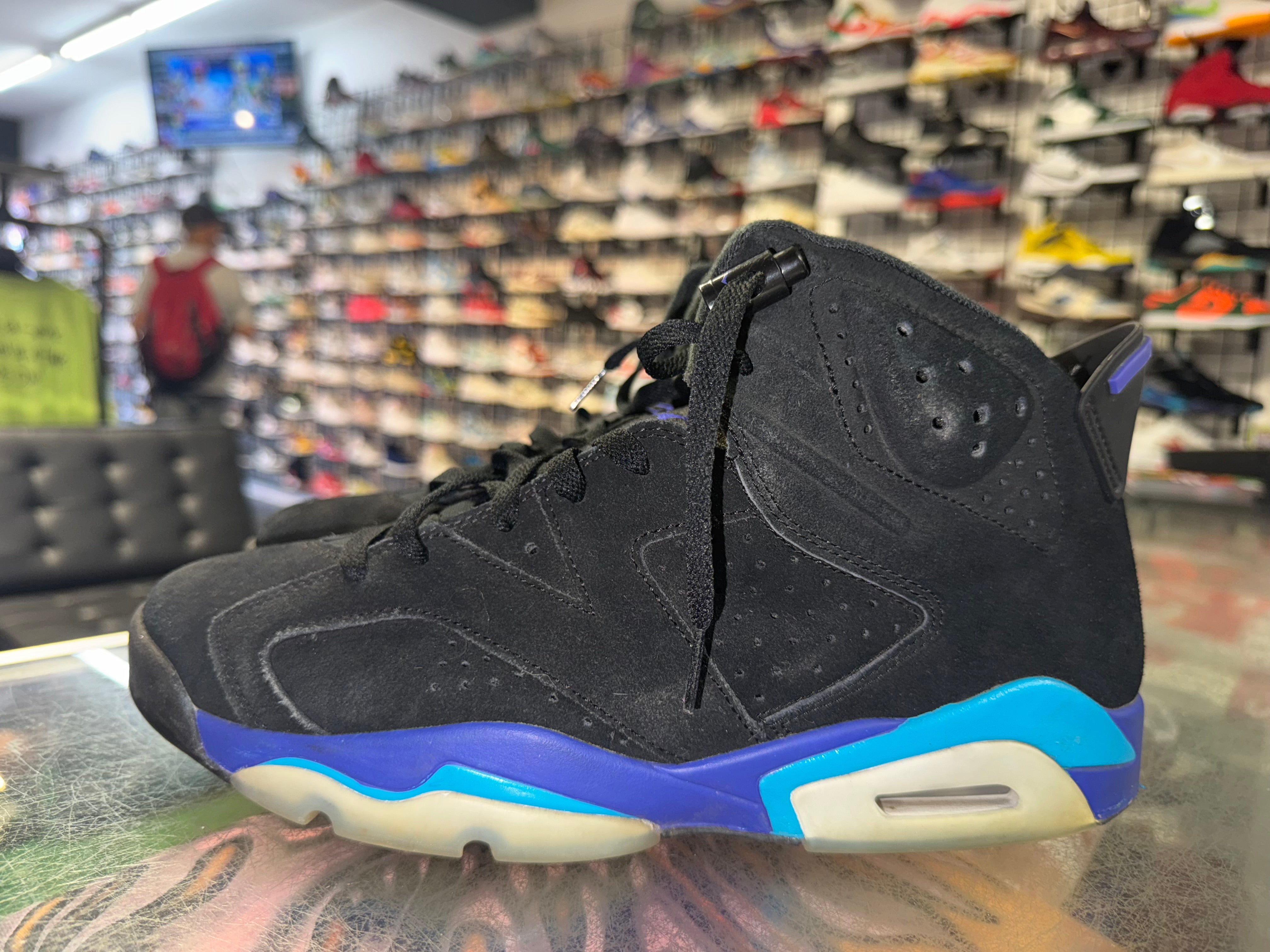 Size 10.5 Air Jordan 6 "Aqua" - NB