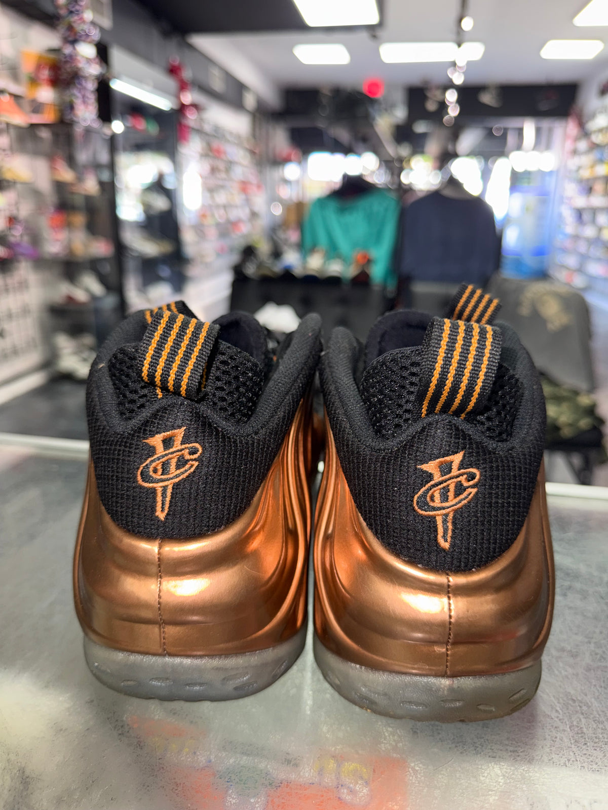 Nike Foamposite One Copper 2017 sneaker, pre-owned, size 10.5 – view 6