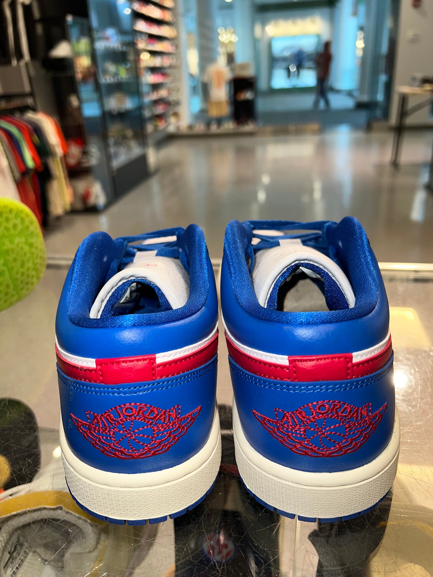 Size 9.5 (11W) Air Jordan 1 Low “USA” Brand New (Mall)