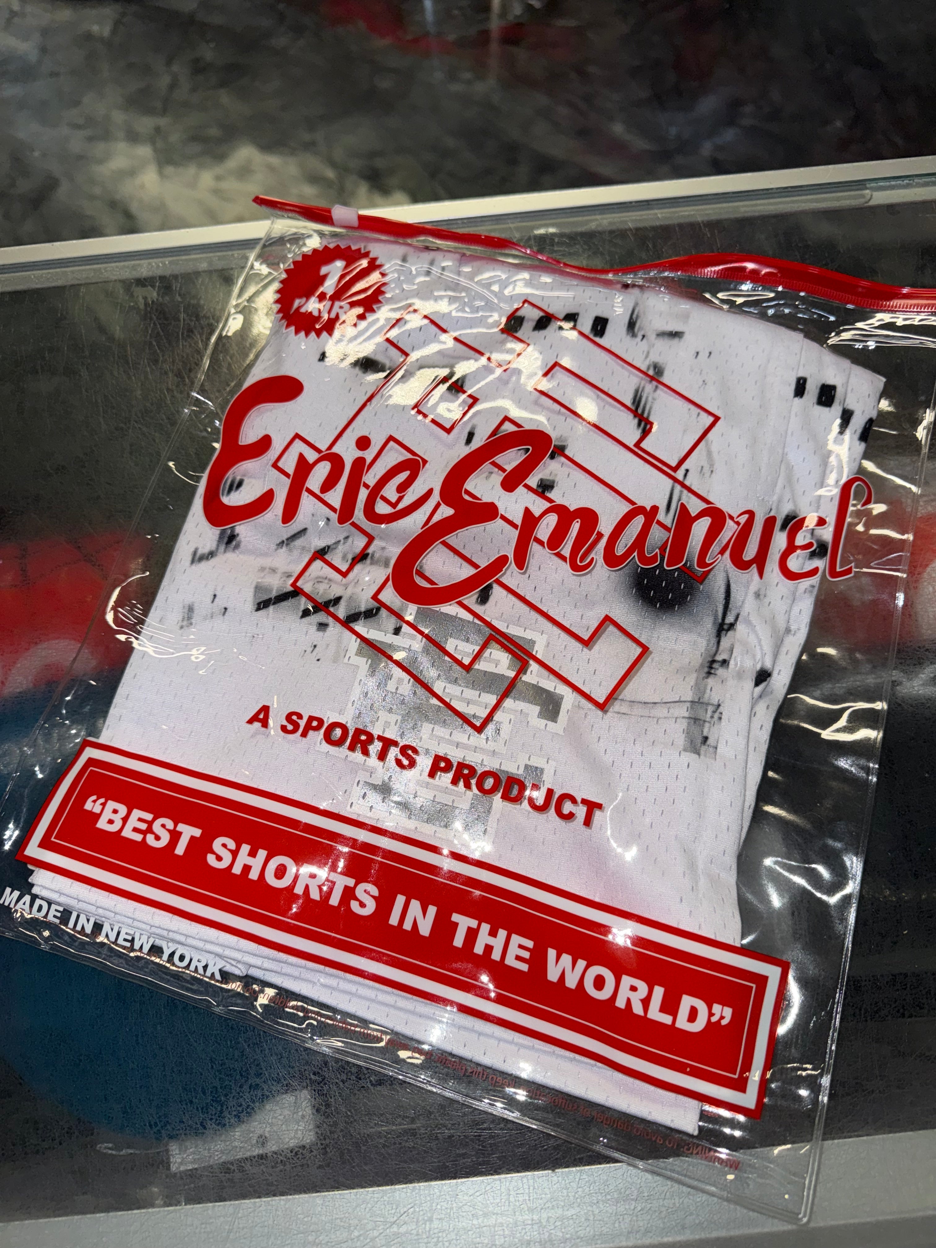 Size M Eric Emanuel EE Shorts “City Skyline White” Brand New