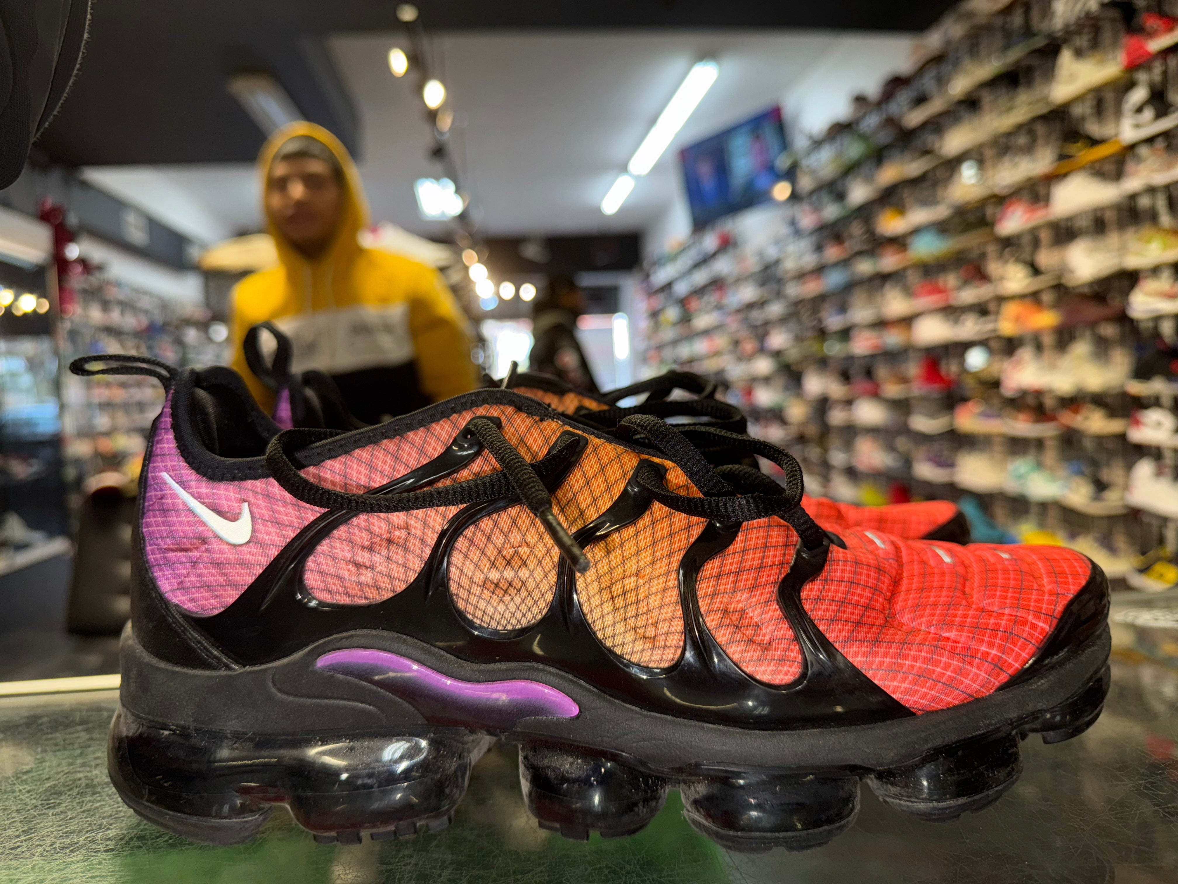 Size 9 Air Vapormax Plus "Grid Sunset" - NB