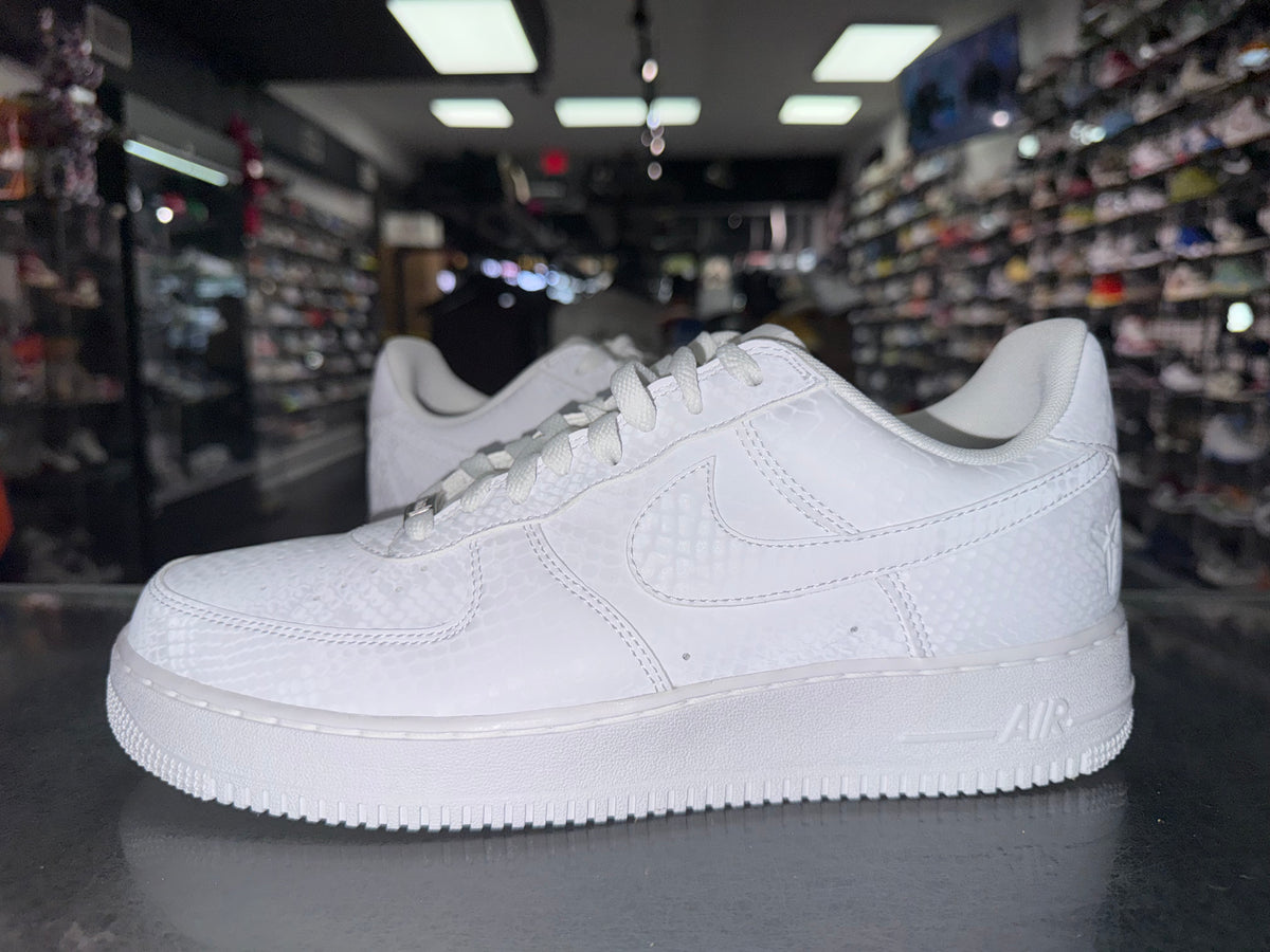Nike Air Force 1 Kobe Bryant Forever White sneaker, pre-owned, size 10.5 – view 2