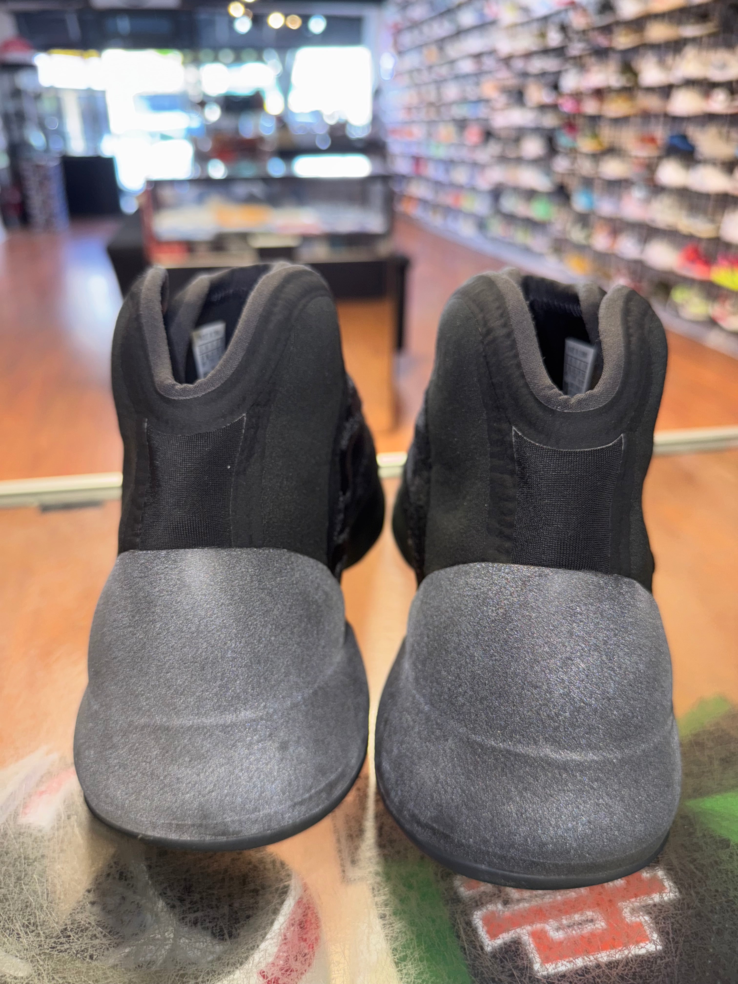 Size 9 Yeezy QNTM "Onyx