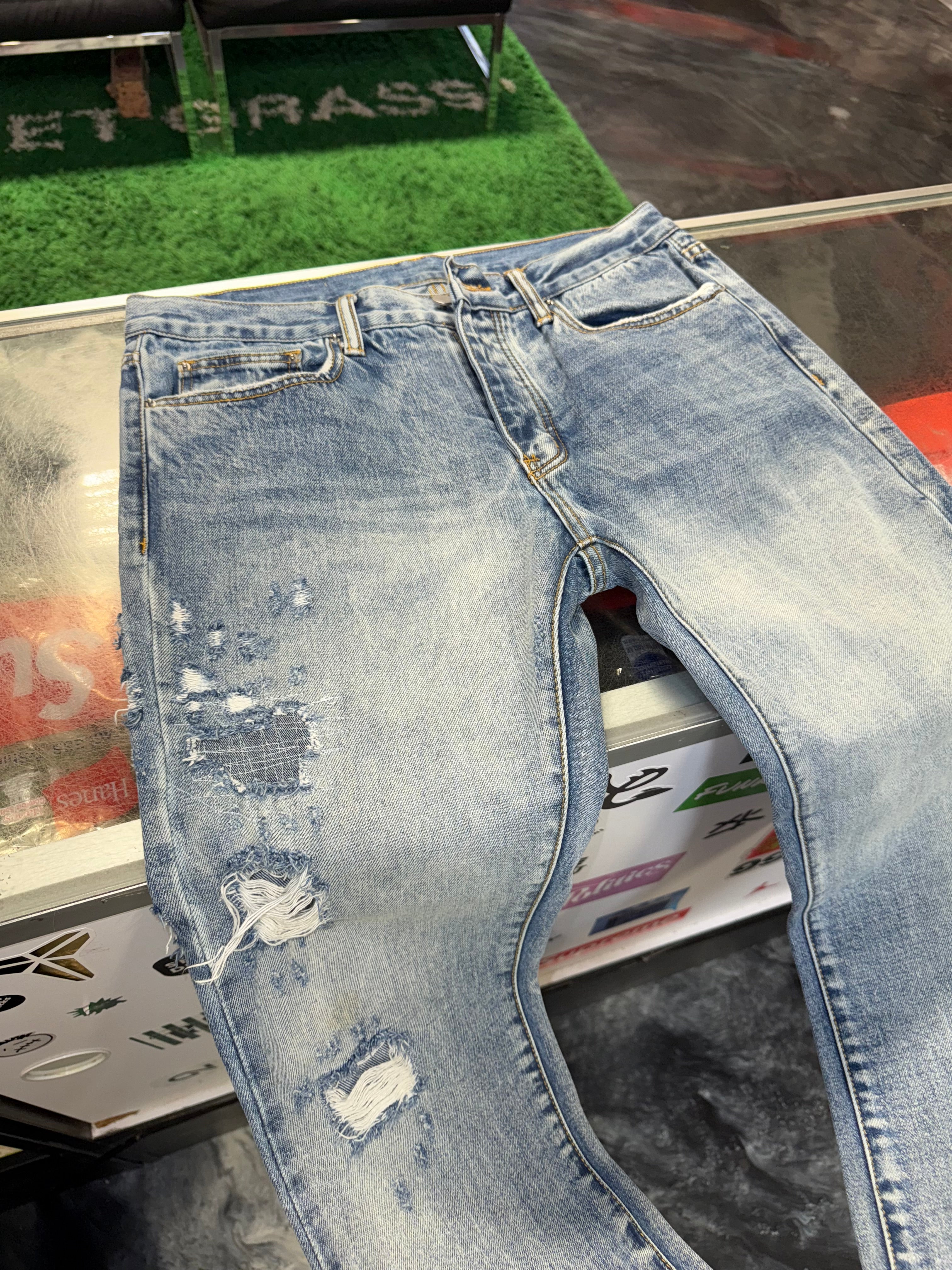 Size 34 MNML Distressed Denim