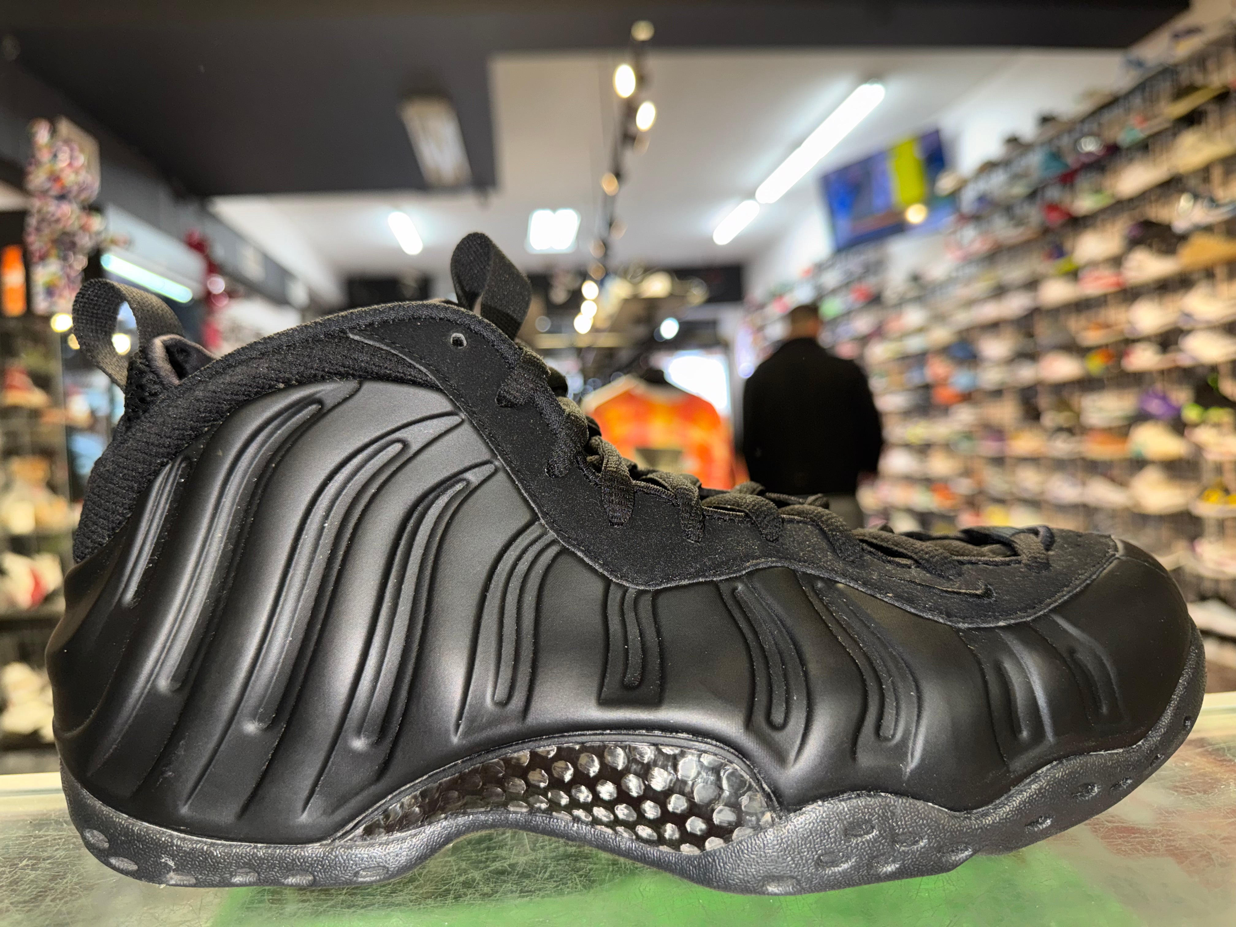 Size 9 Foamposite One "Anthracite"
