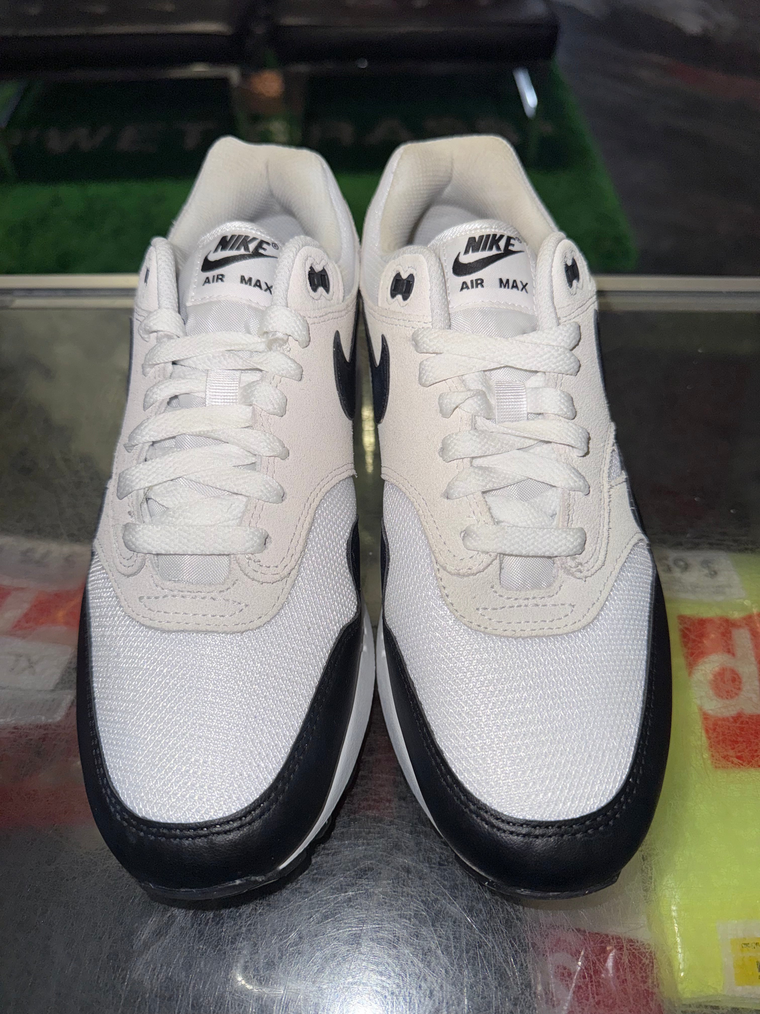 Size 8.5 Air Max 1 Essential "White Black" Brand New