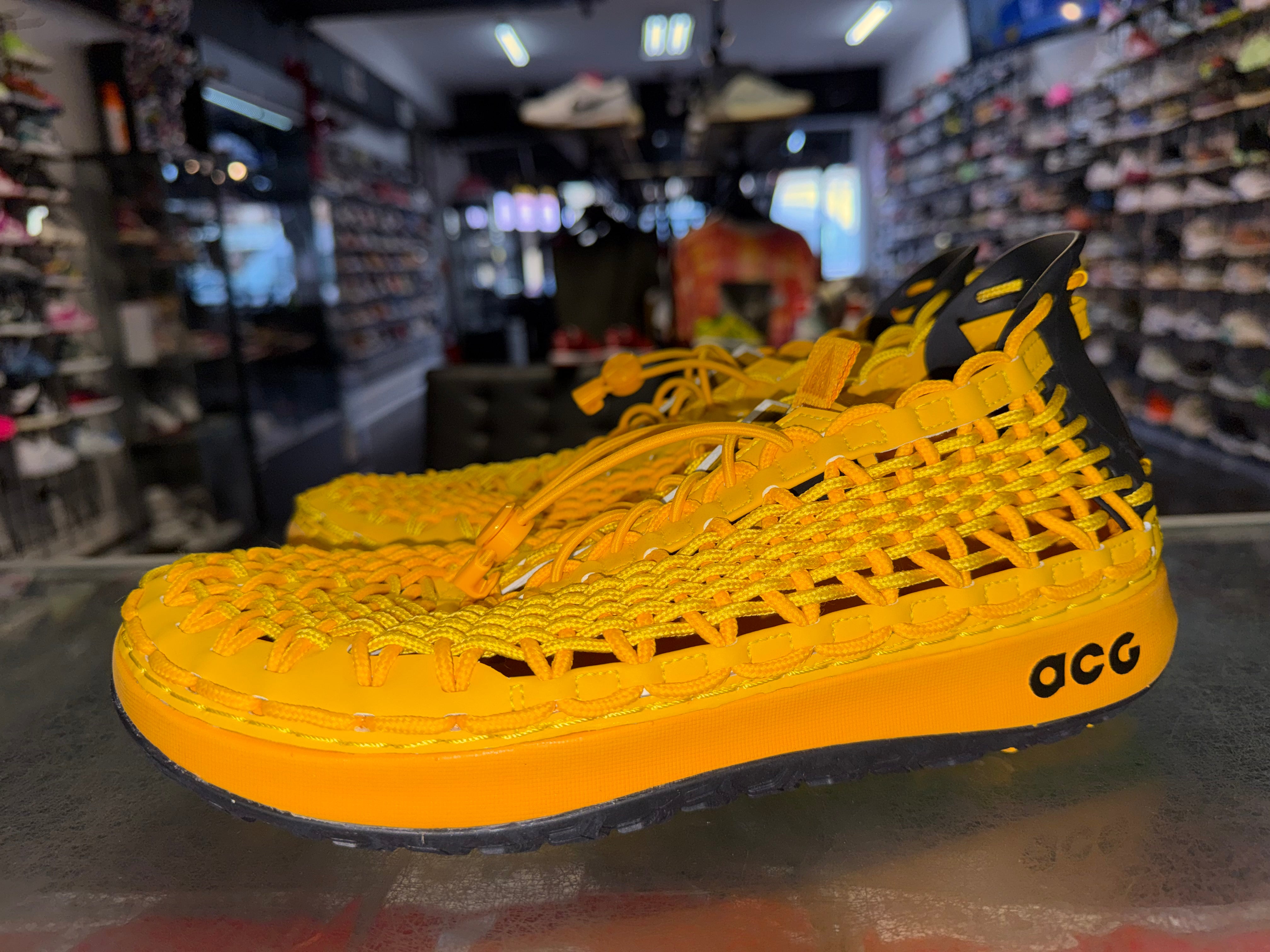 Size 10 Nike ACQ Watercat+ "University Gold"