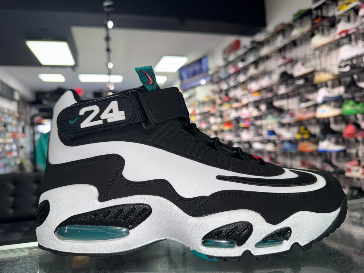 Air Griffey Max 1 Freshwater sneaker, pre-owned, size 9.5
