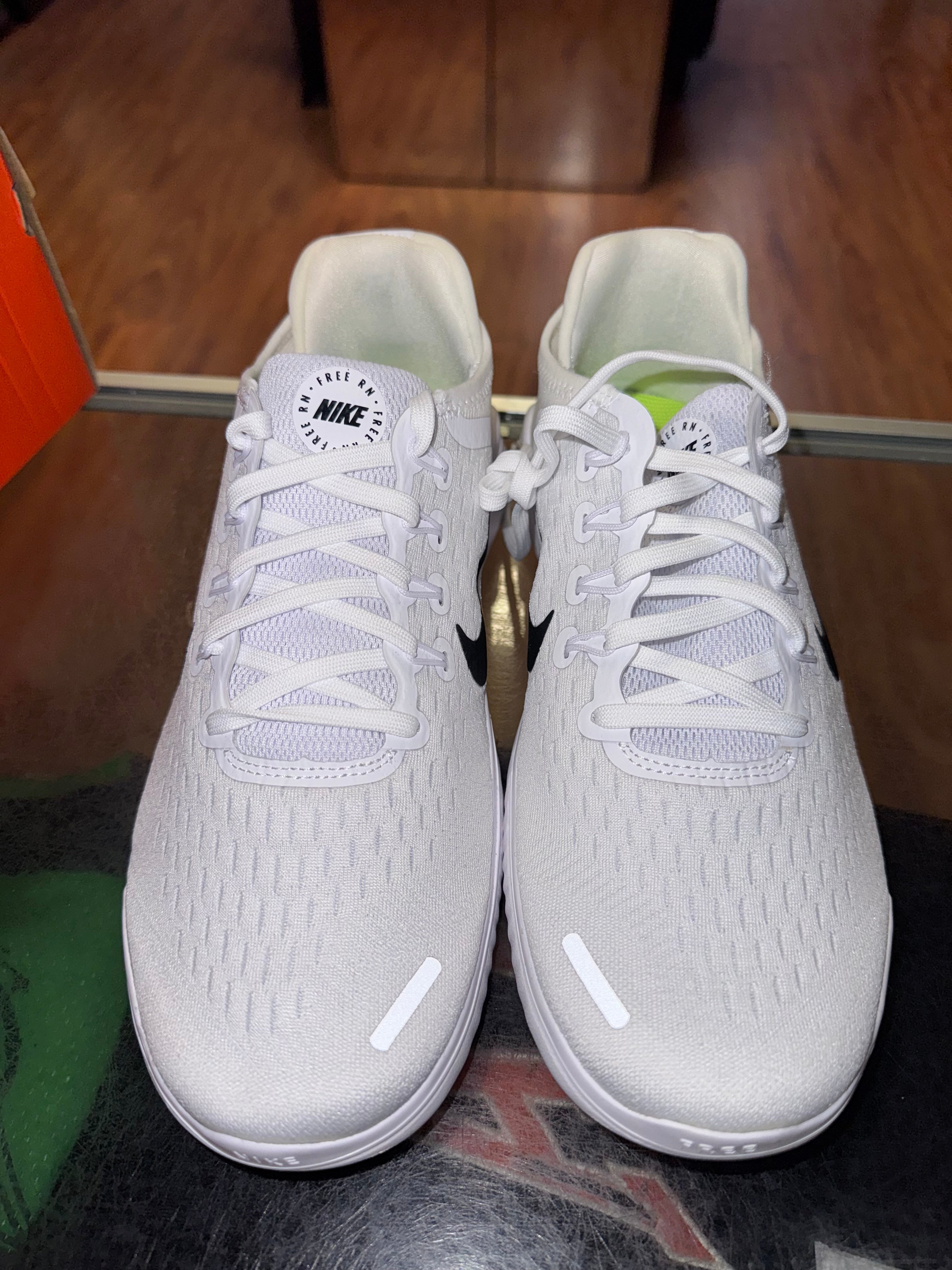 Size 9 Nike Free Run 2018 "White Black" Brand New