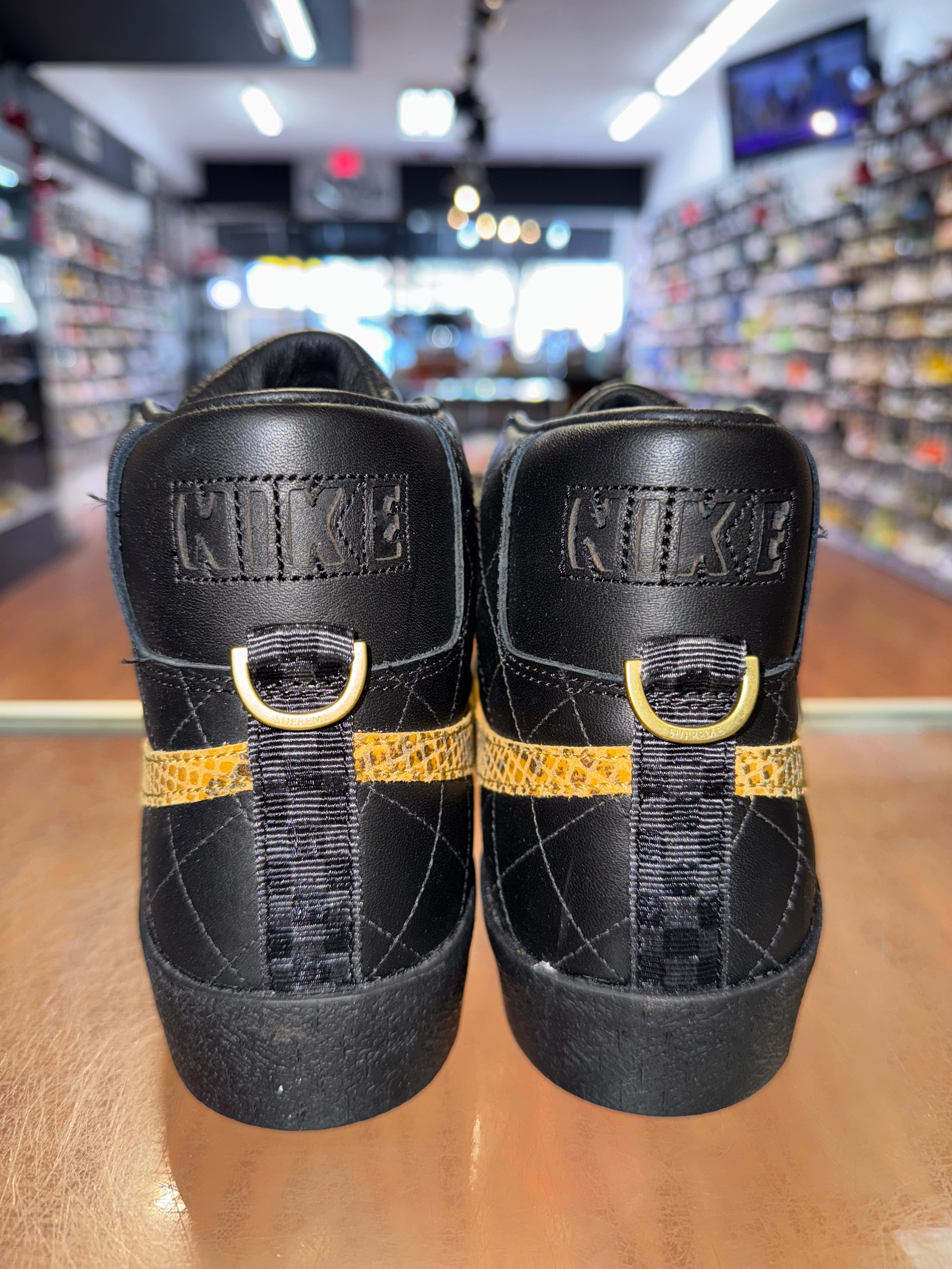 Size 7.5 SB Blazer Mid Supreme “Black” Brand New