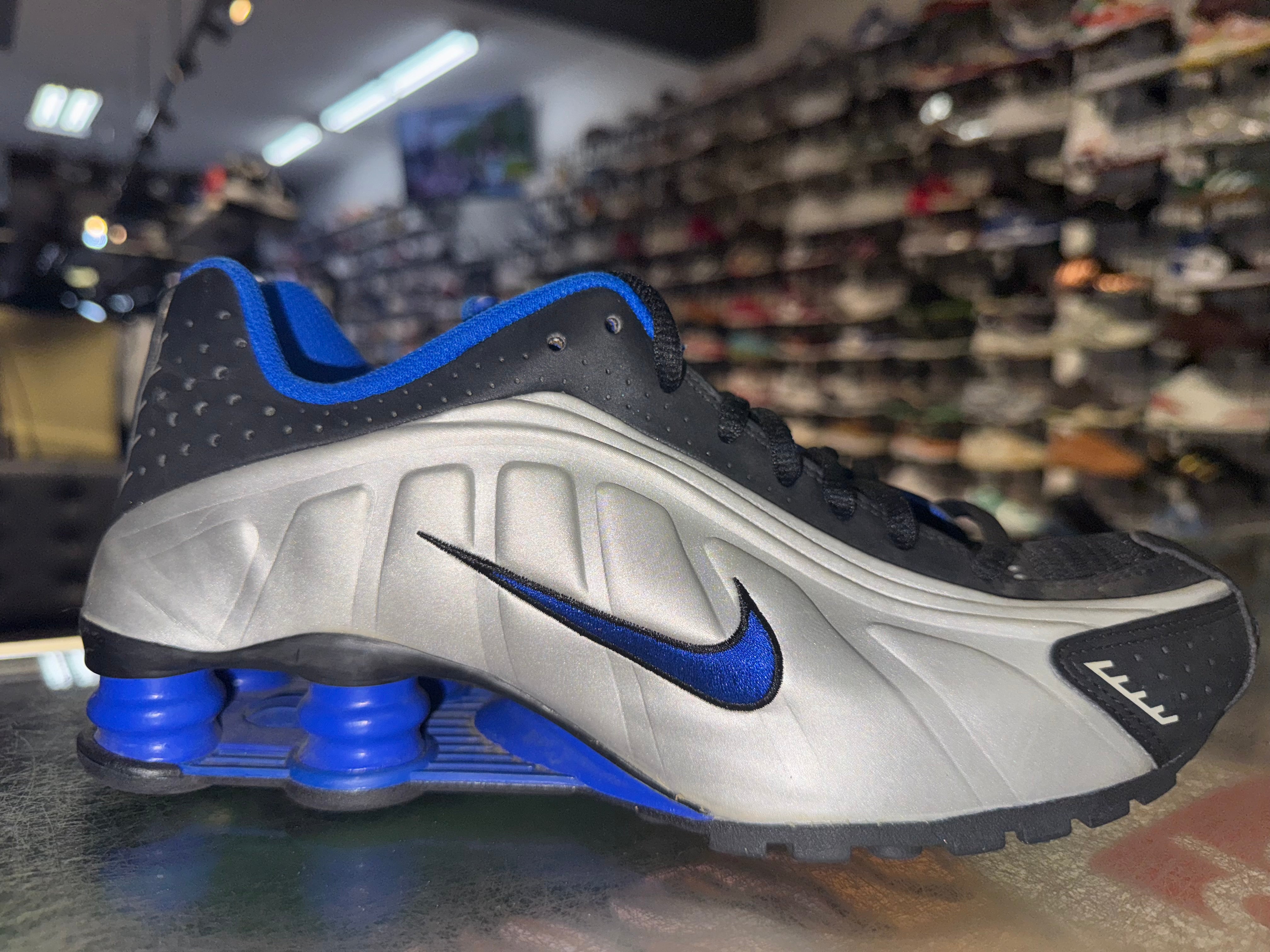 靴 NIKE W SHOX R4 RACER BLUE NIKE W SHOX R4 RACER BLUE/METALLIC SILVER （ナイキ