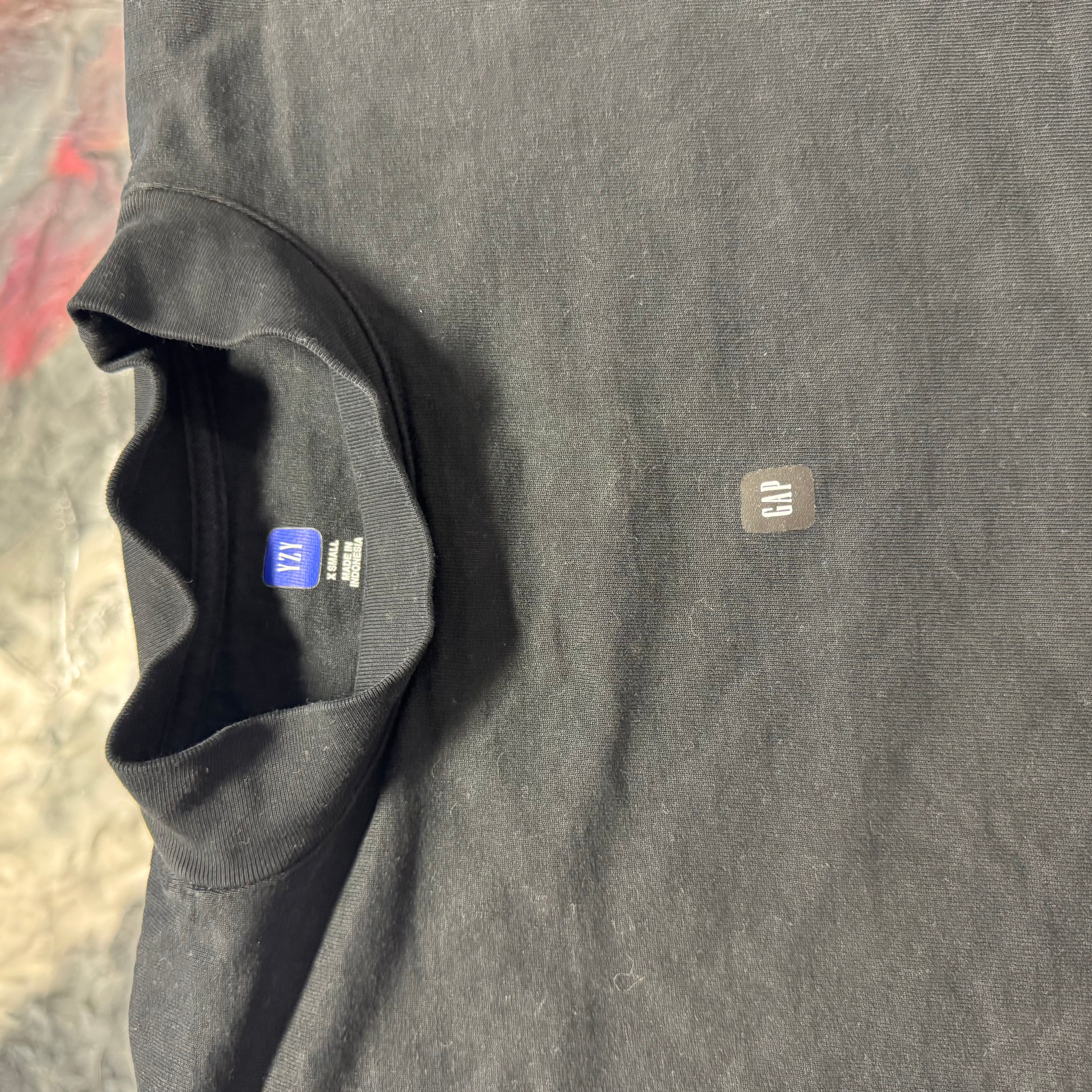 X-Small Yeezy GAP Cropped Shirt Black