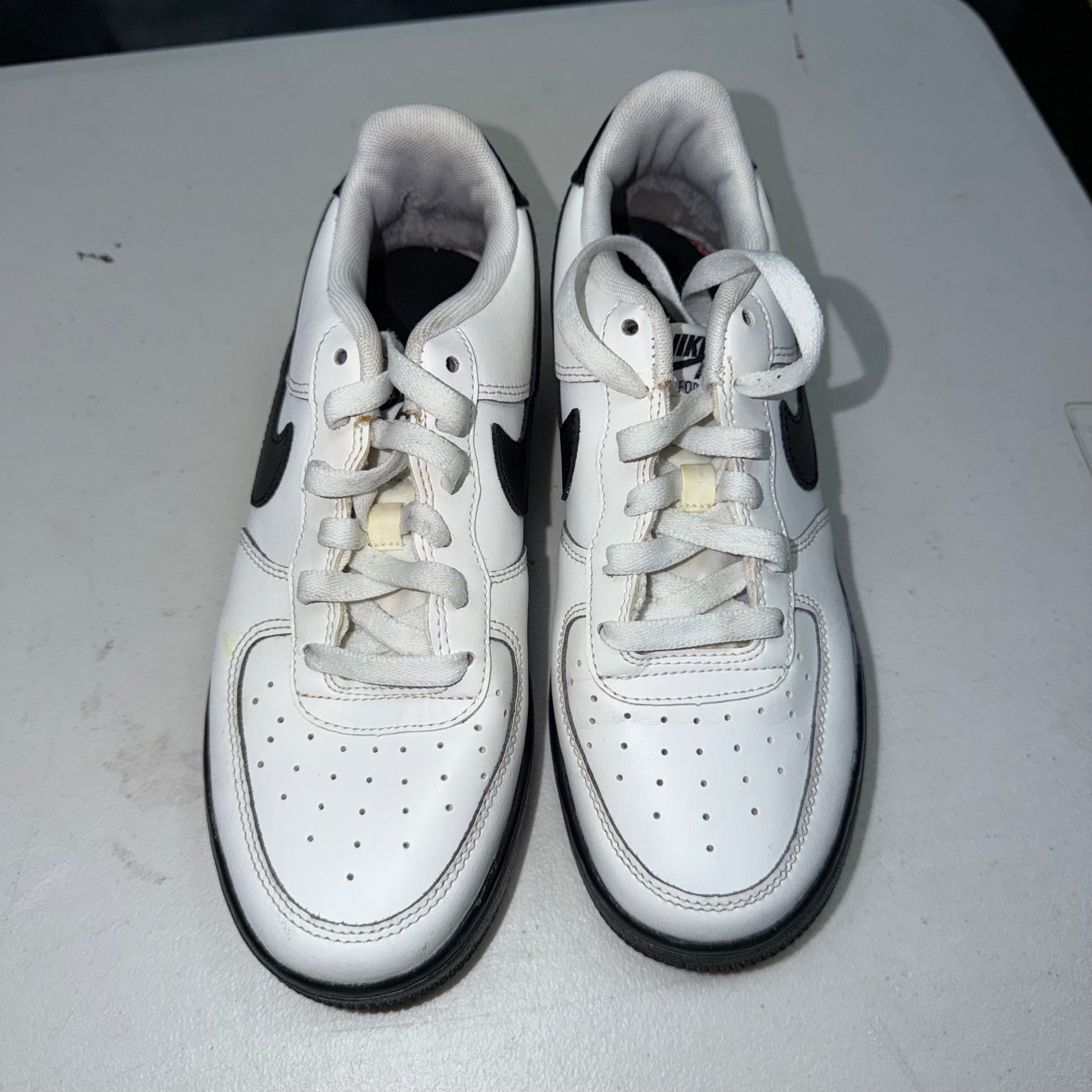Size 5.5y Air Force 1 "Black White" - NB