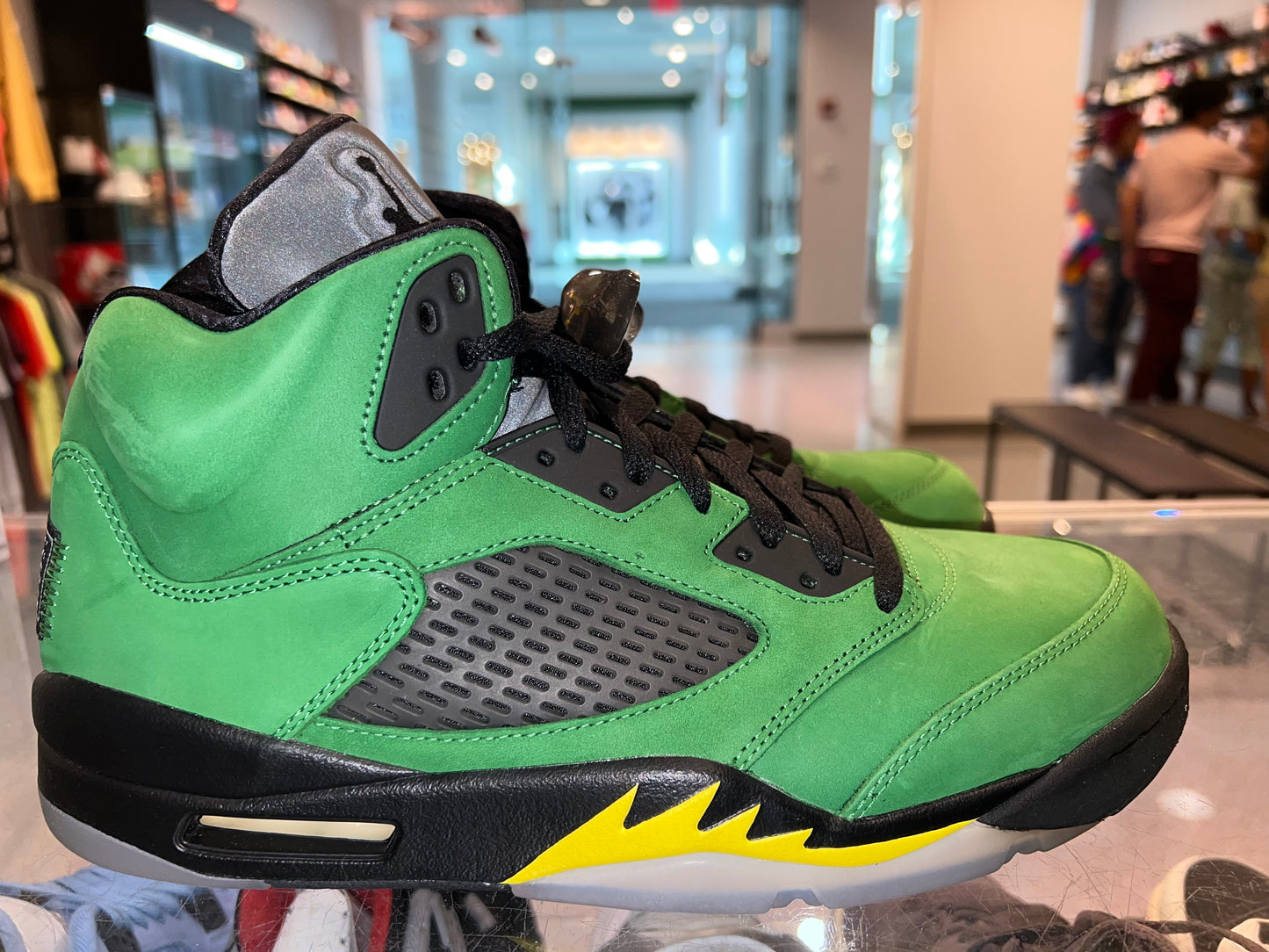 Size 12 Air Jordan 5 SE “Oregon” Brand New (Mall)