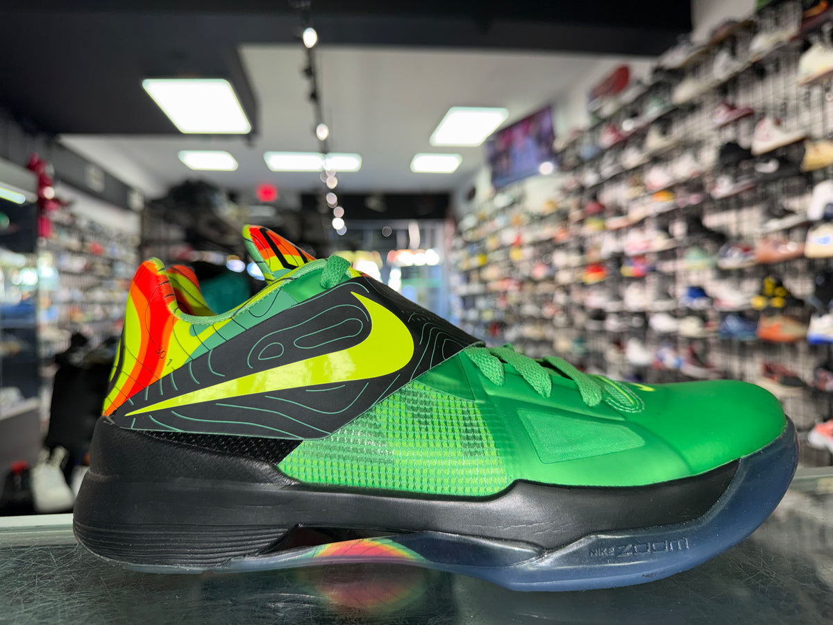 Nike KD 4 Weatherman sneaker, pre-owned, size 9