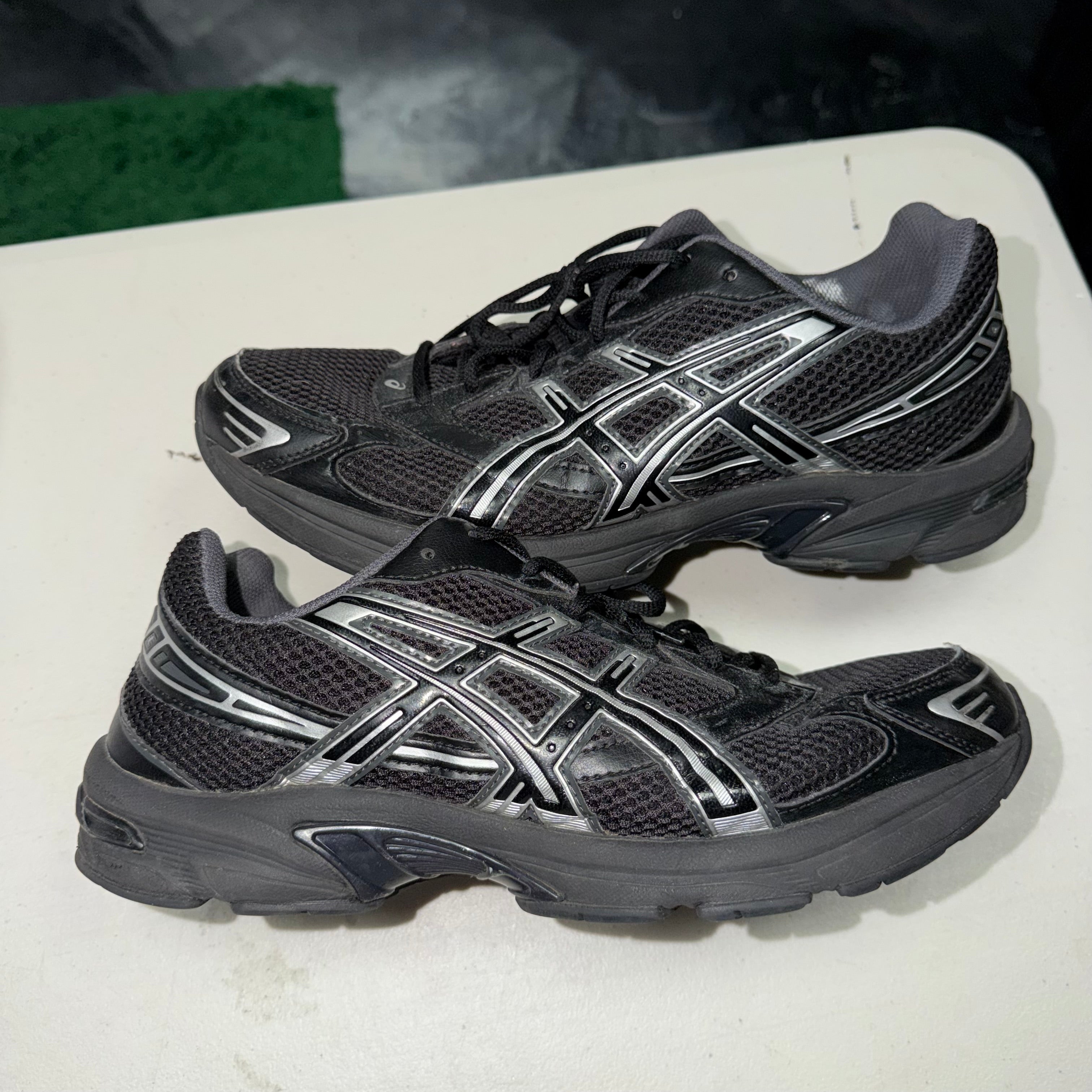 Size 11 Asics Gel-1130 "Black Silver" - NB
