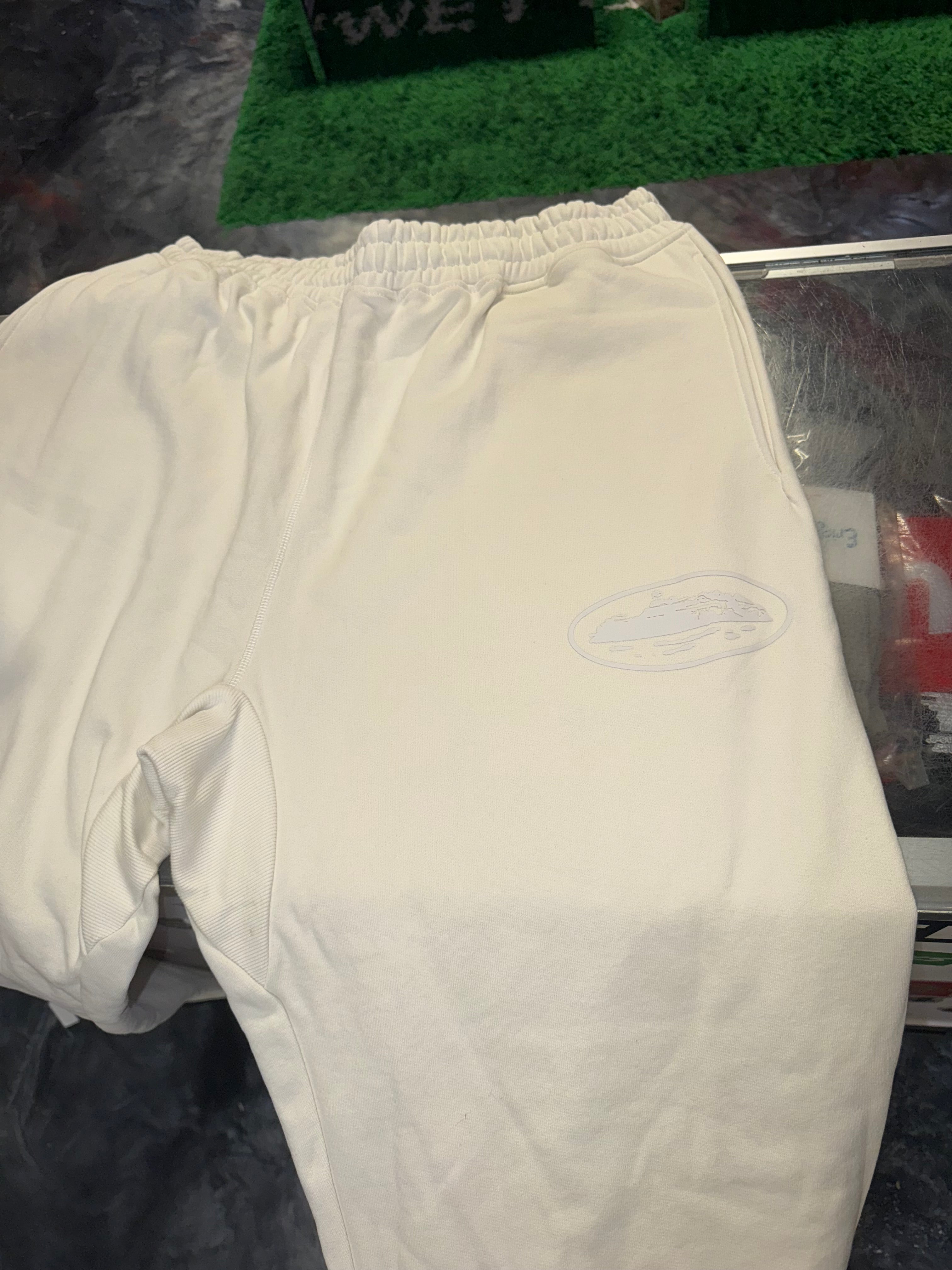 Size XL Corteiz Open Hem Sweatpants “Off White” Brand New
