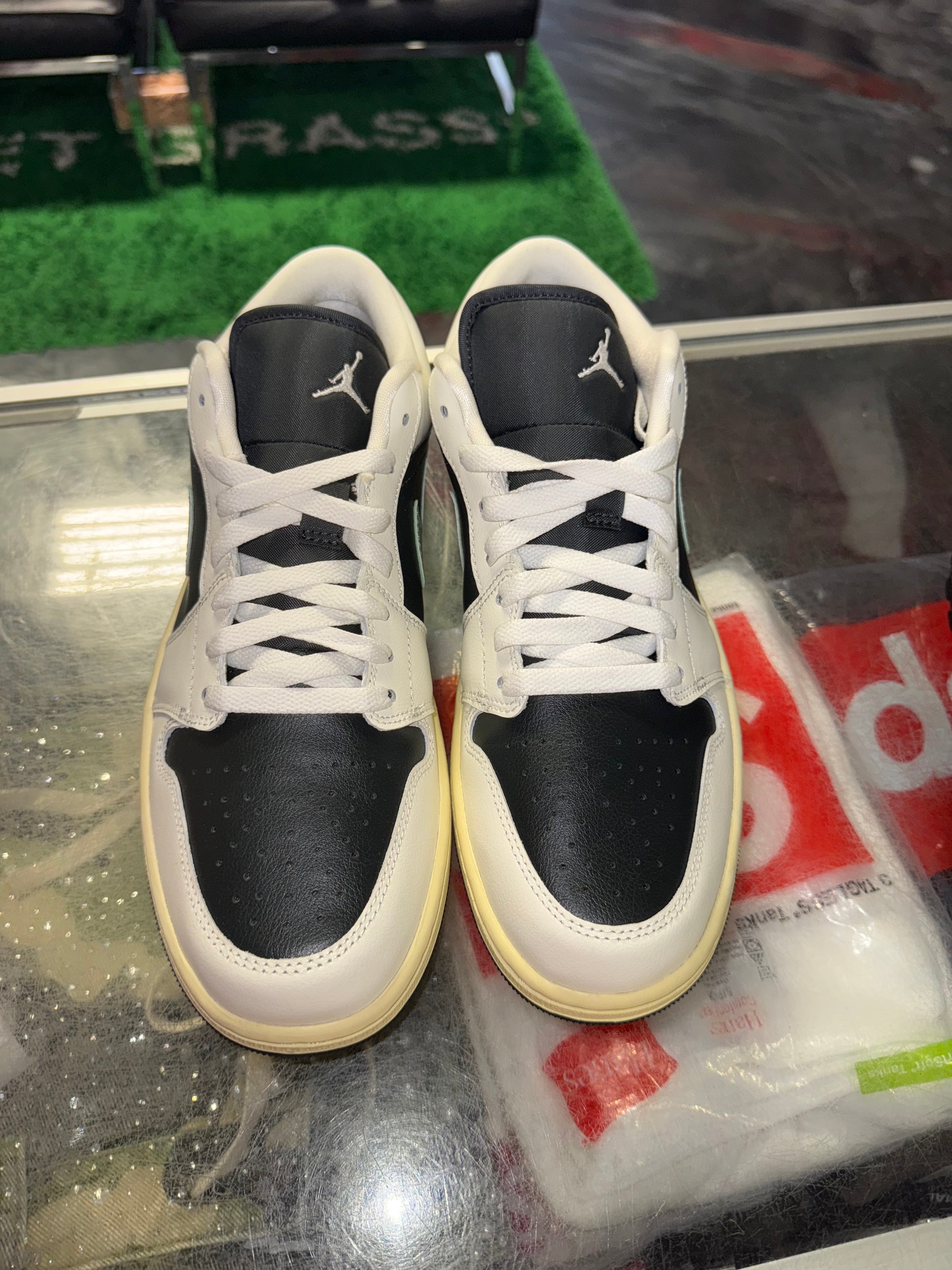 Size 10 (11.5W) Air Jordan 1 Low "Jade Smoke" Brand New