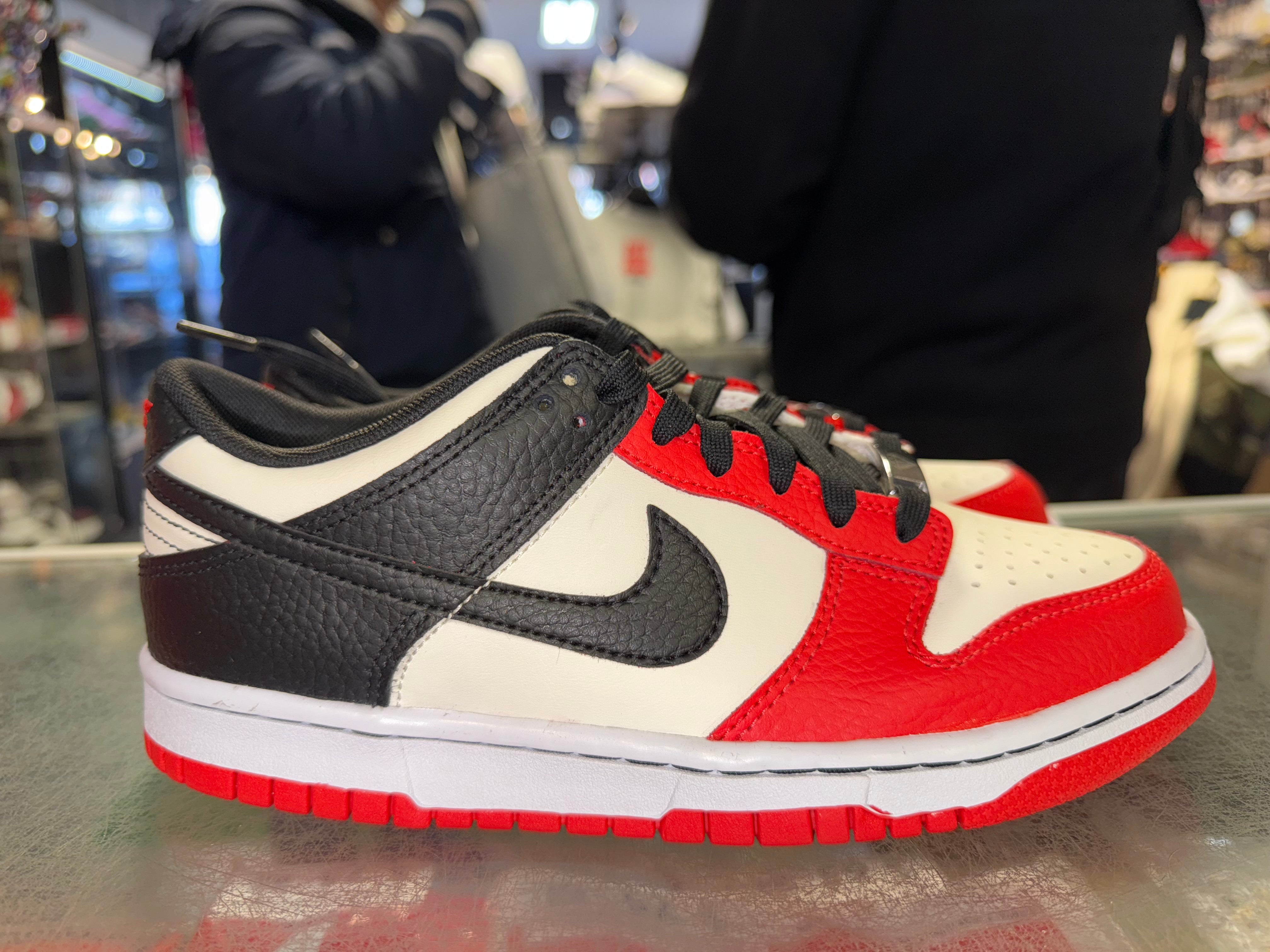 Size 5/5.5 Dunk Low "NBA Bulls" NEW MISMATCH