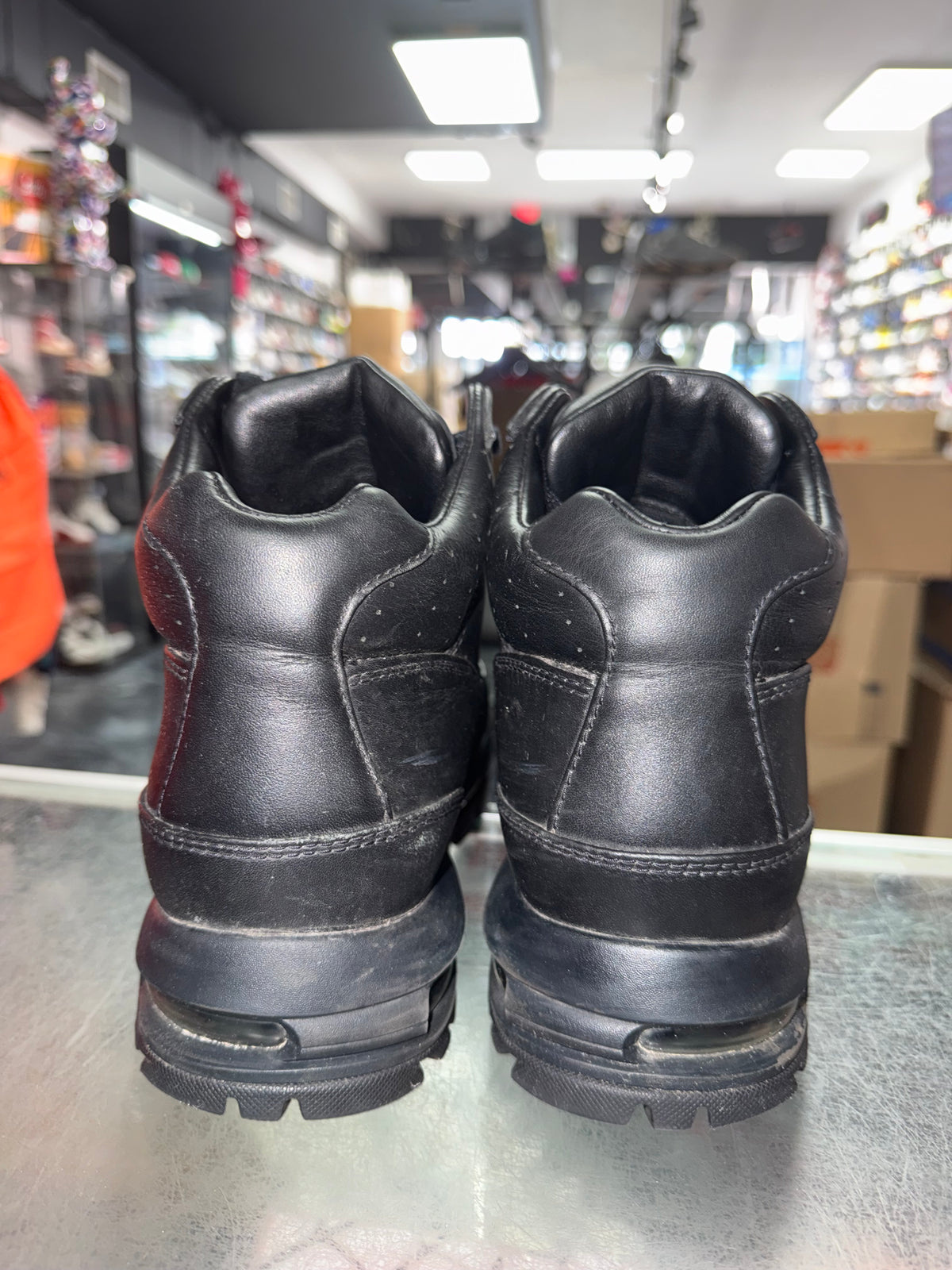 Nike Air Max Goadome Black sneaker, pre-owned, size 12 – view 6