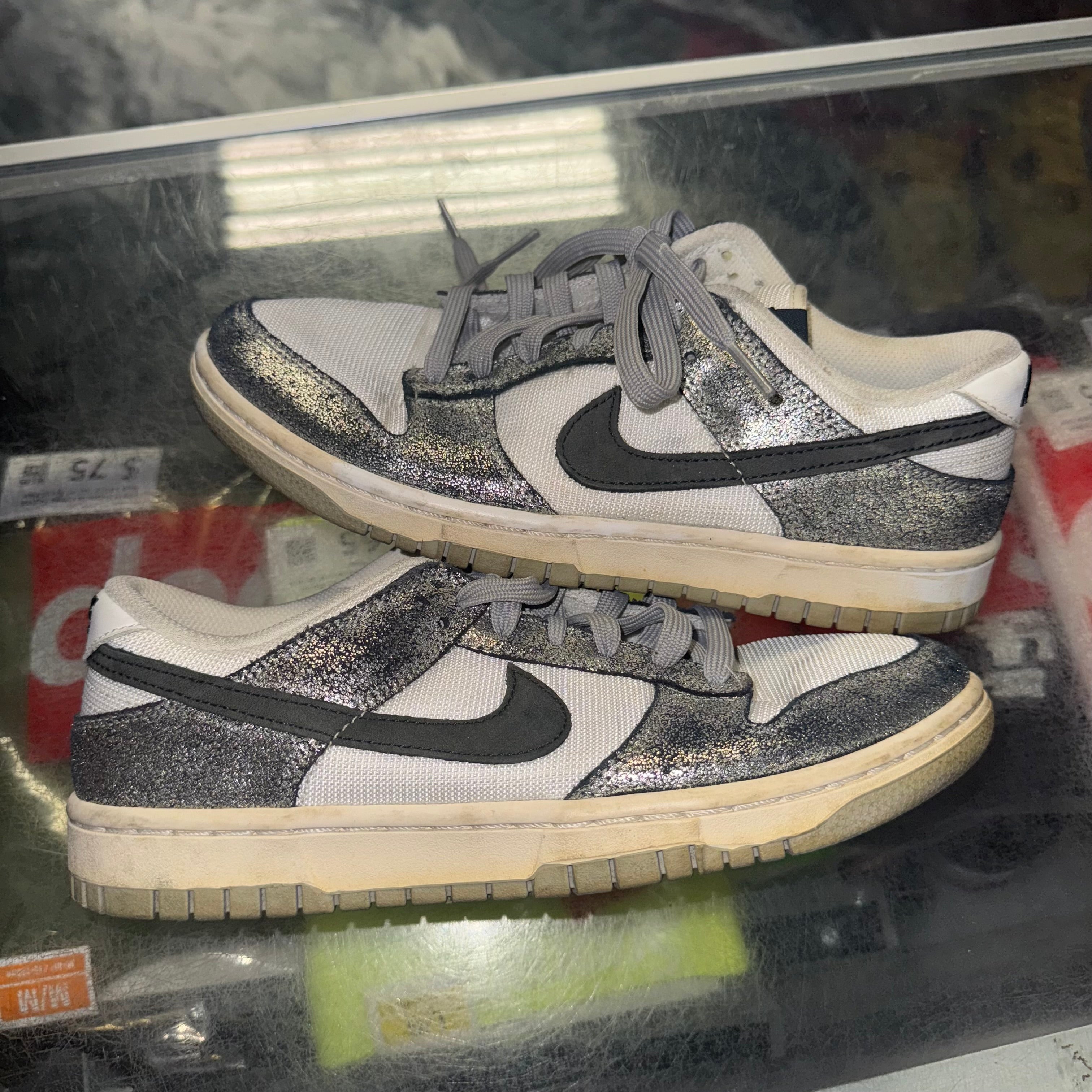 Size 7 (8.5W) Dunk Low "Metallic" - NB