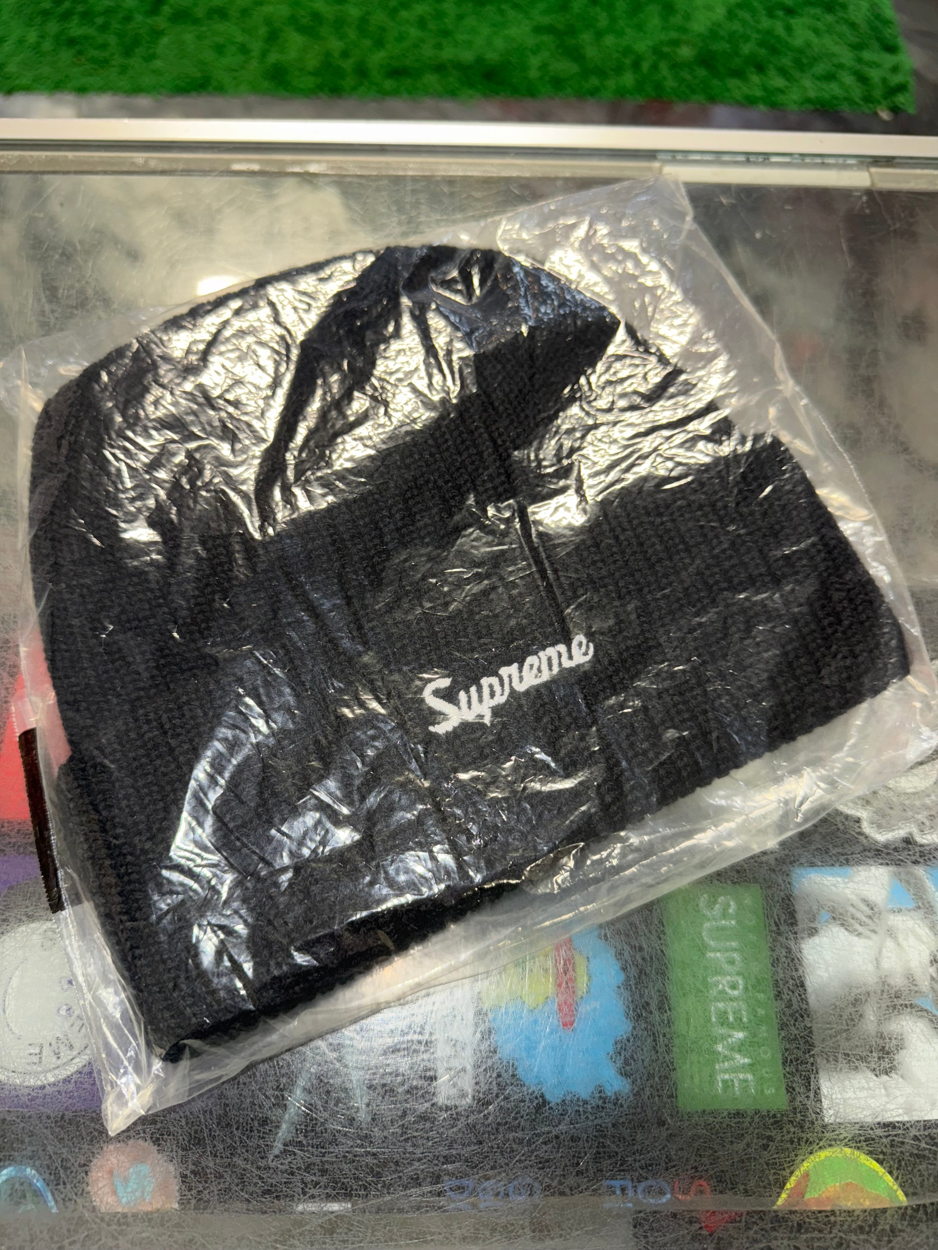 Size OS Supreme Loose Gauge Beanie (FW25) “Black” Brand New