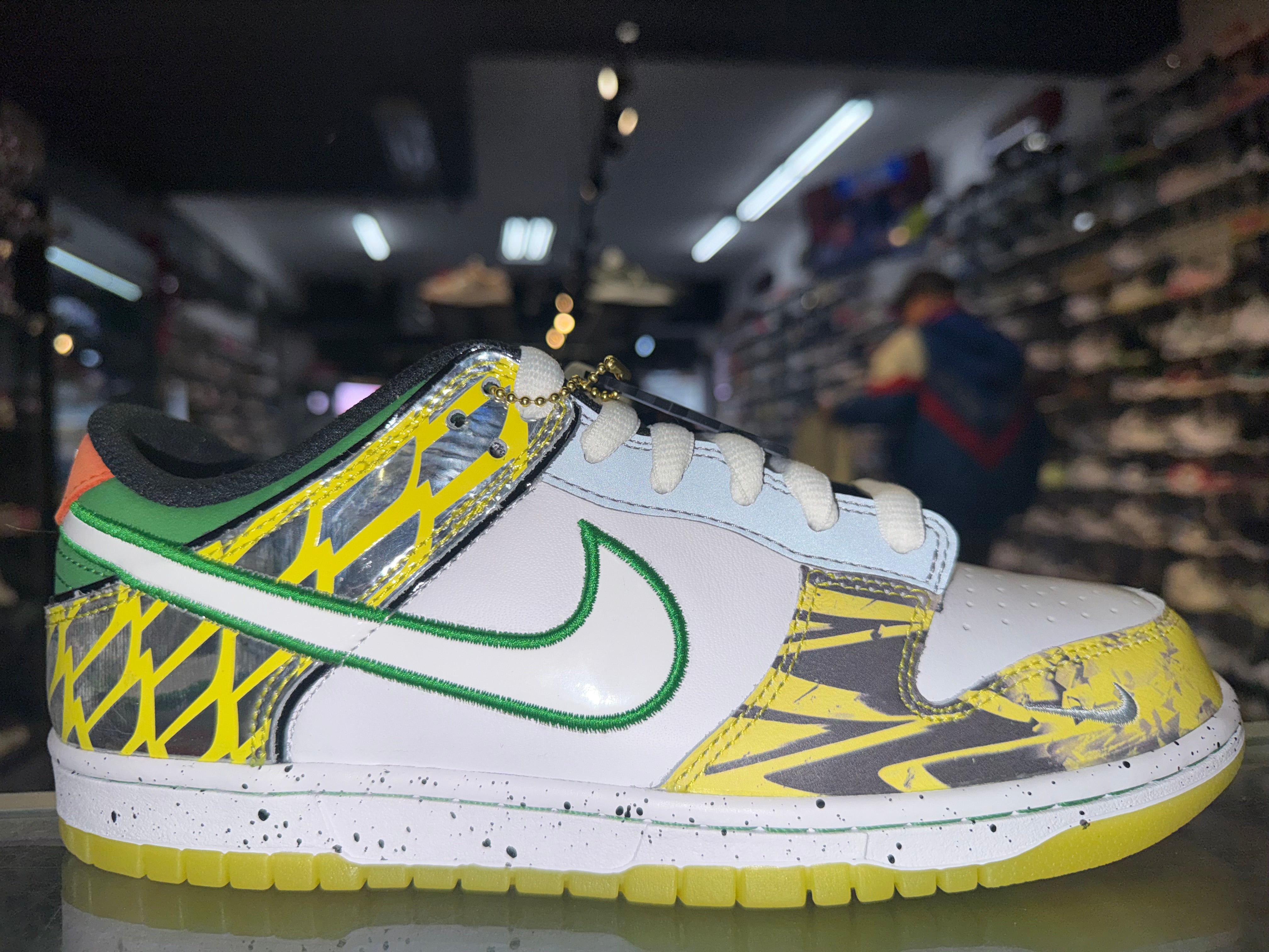Size 8 Dunk Low University of Oregon “What the Duck Away” Brand New
