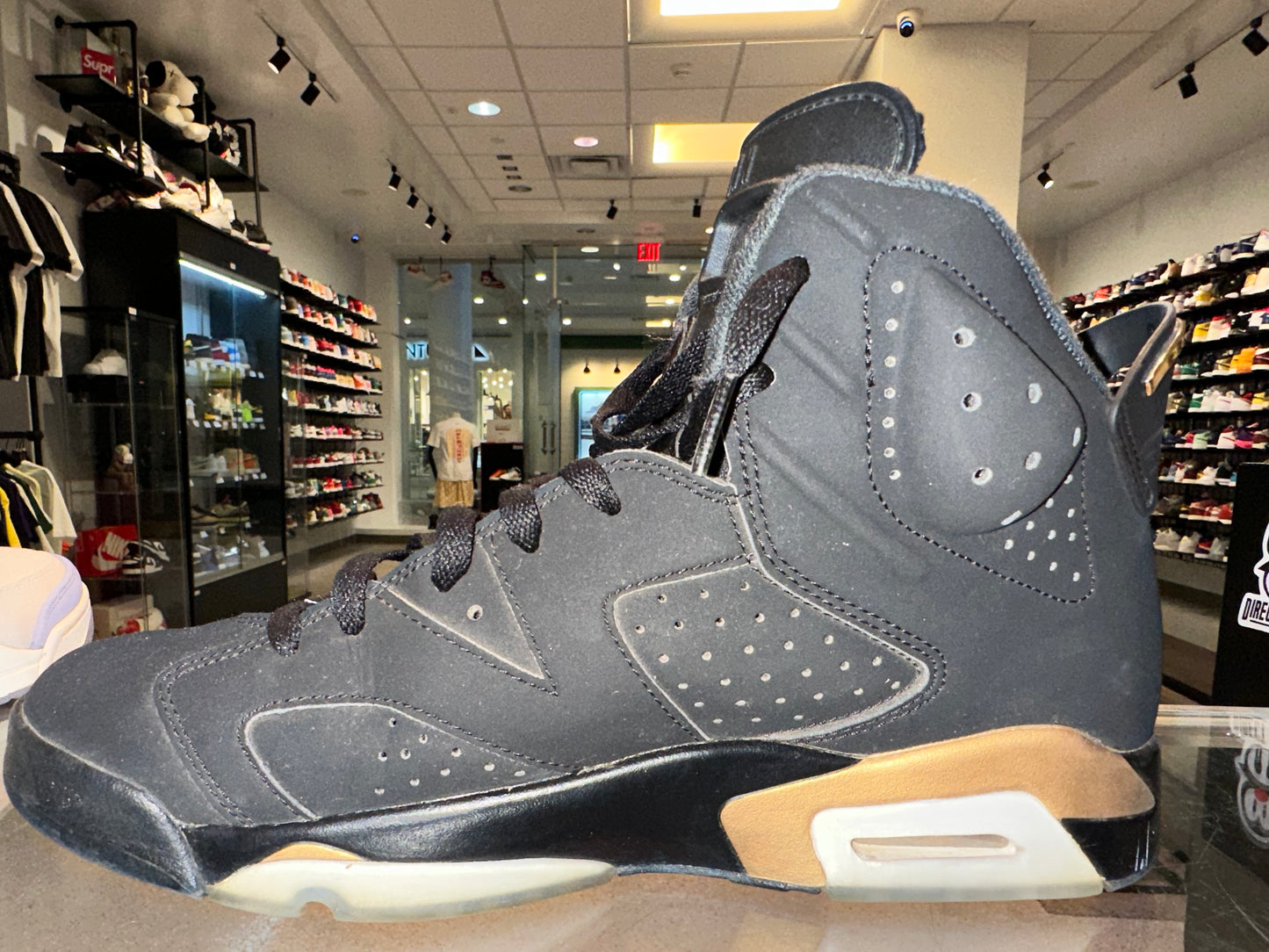 Size 10.5 Air Jordan 6 “DMP” (Mall)