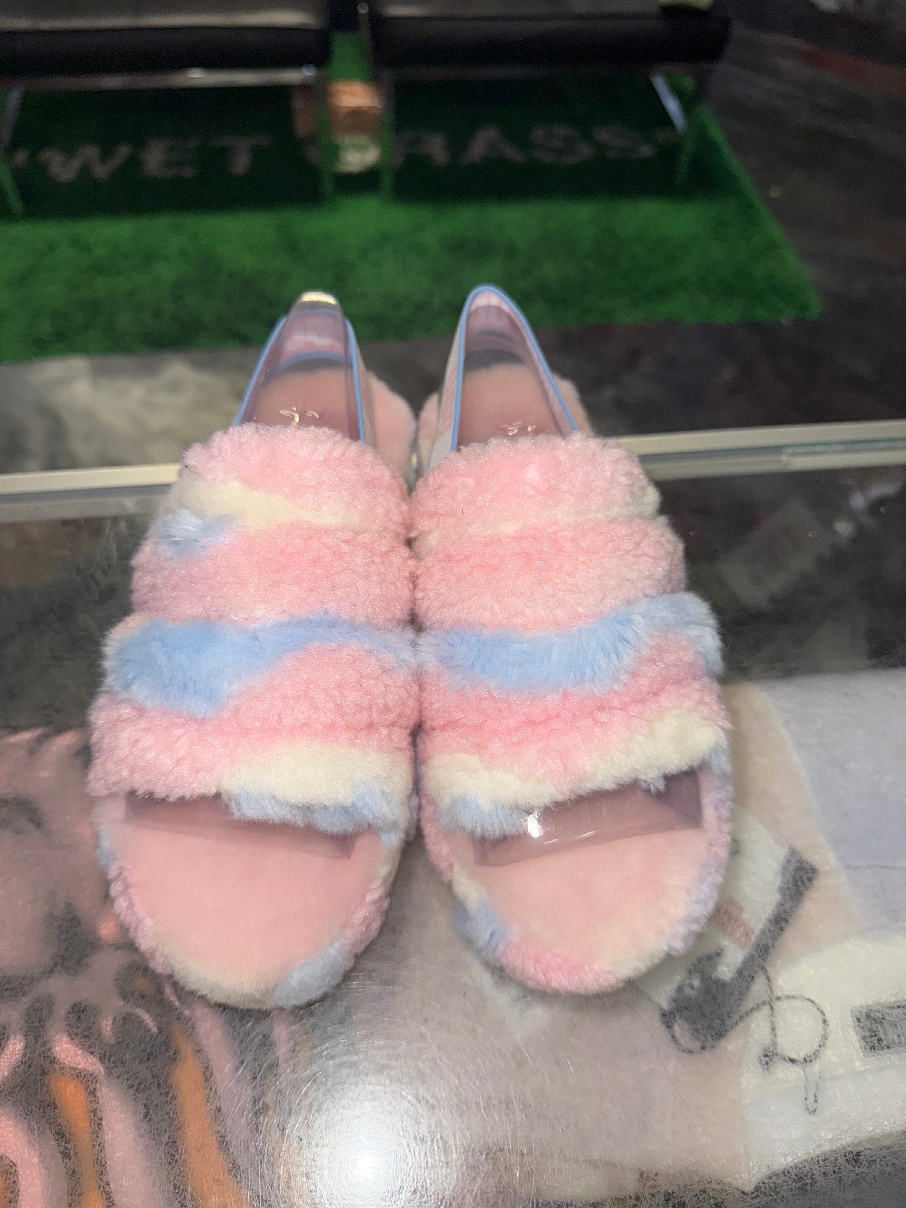 Size 4y Ugg Fluff Yeah Slide “Cali Collage” Brand New