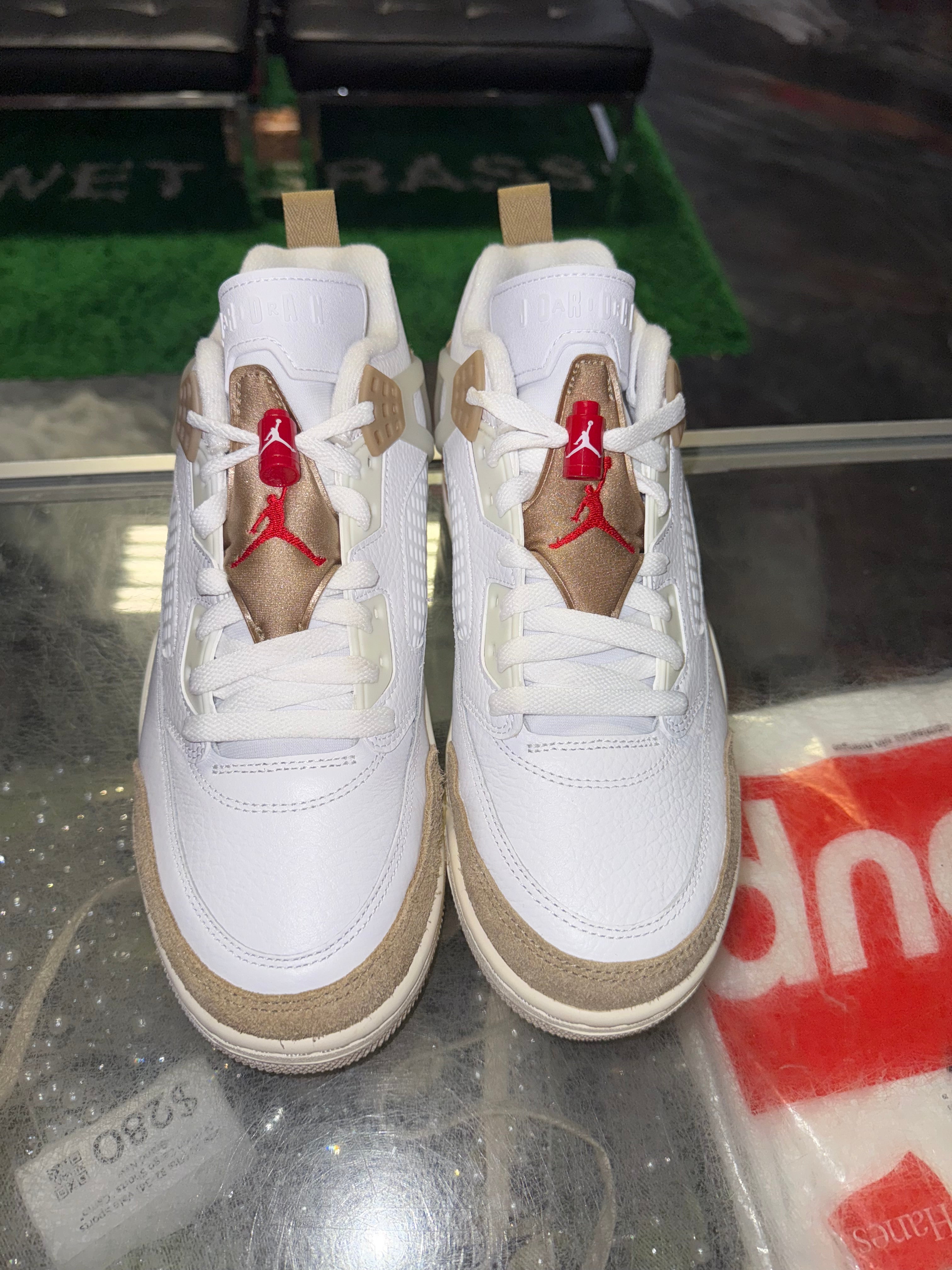 Size 9.5 Jordan Spizike Low “White Desert” Brand New