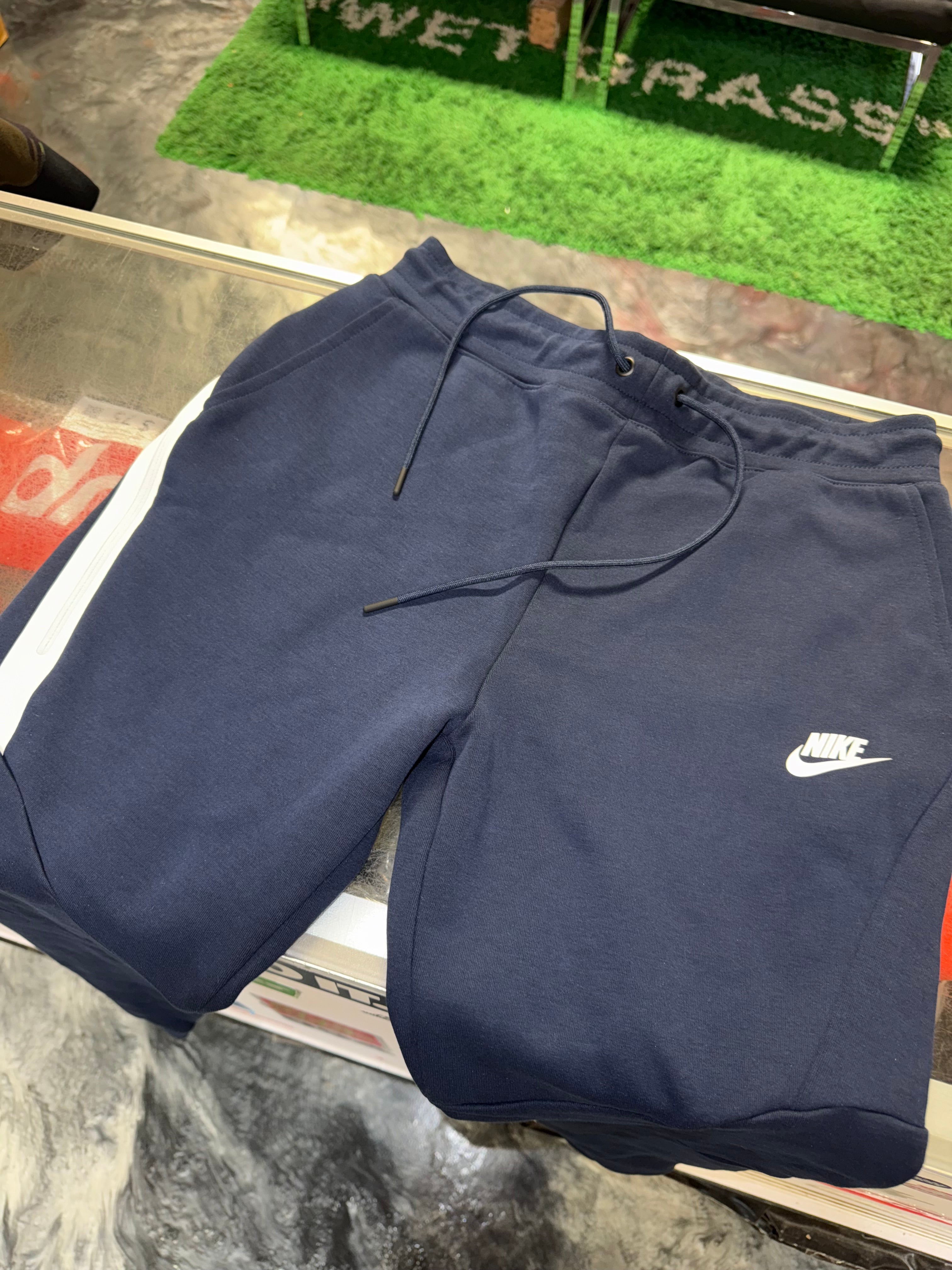 Size M Nike Tech Sweatpants “Navy/White” Worn 1x