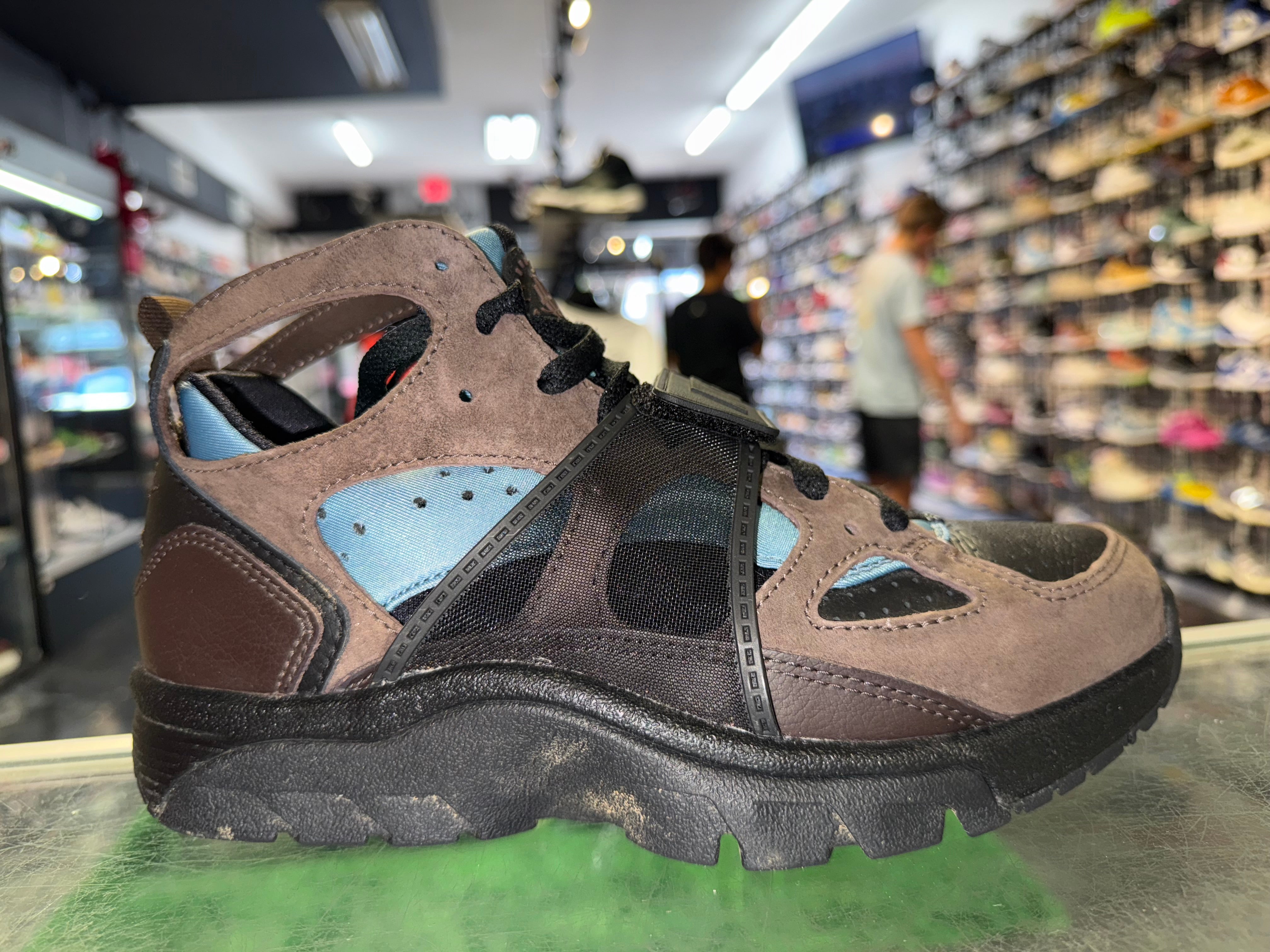 SIze 7 Air Trainer Huarache "Baroque Brown"