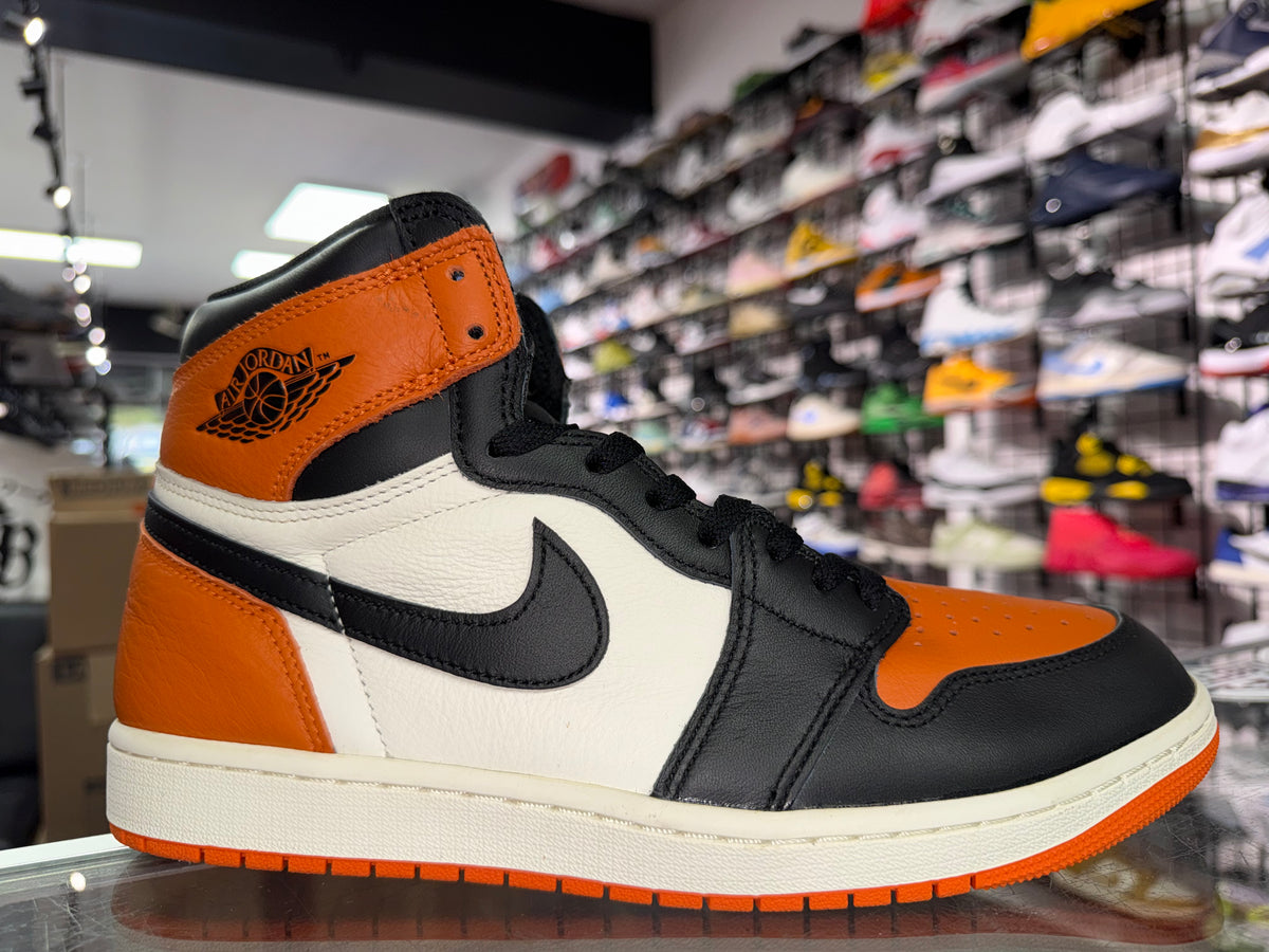 Air Jordan 1 Shattered Backboard sneaker, pre-owned, size 10.5