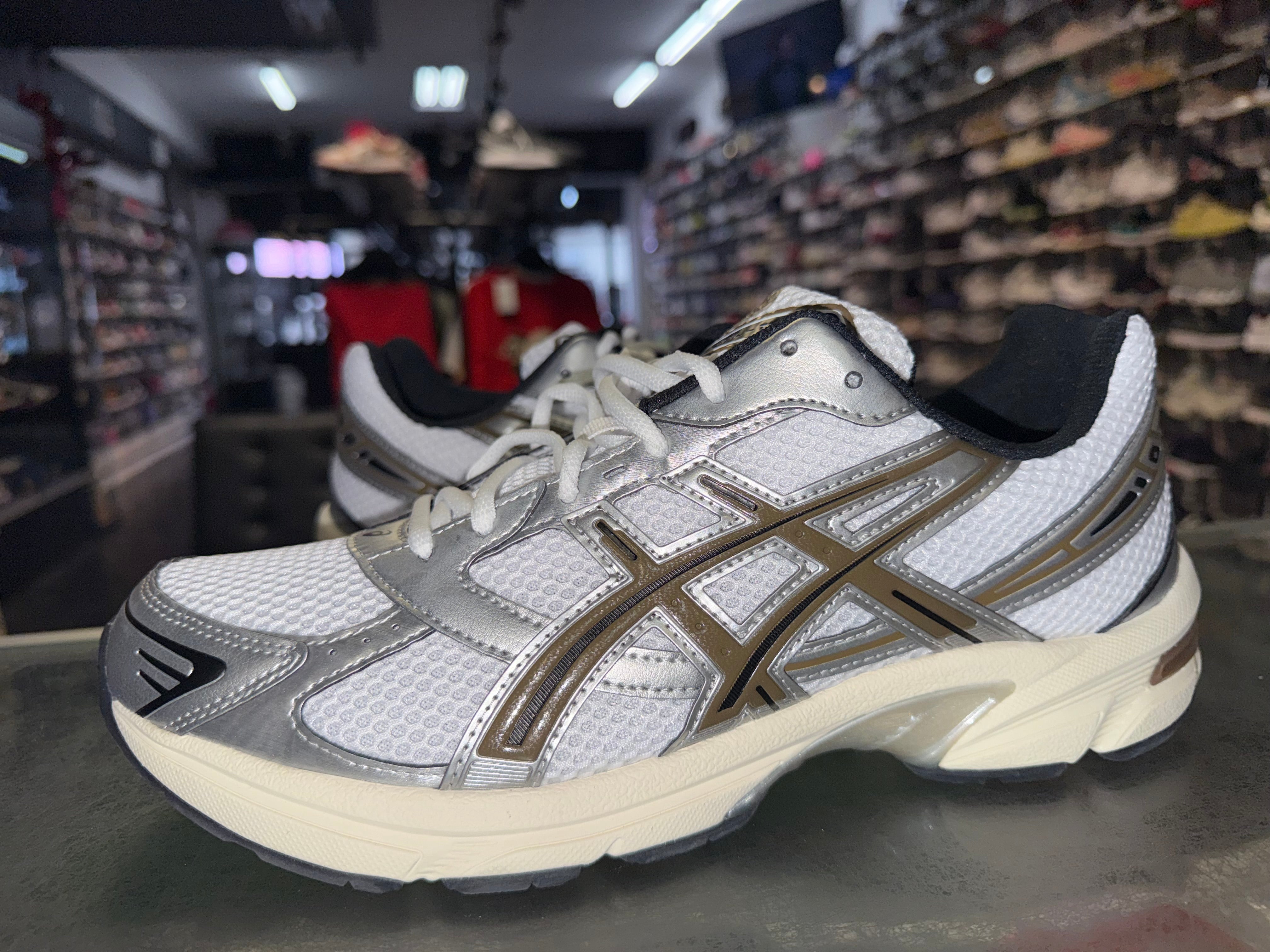 Size 10.5 Asics Gel-1130 “Clay Canyon”