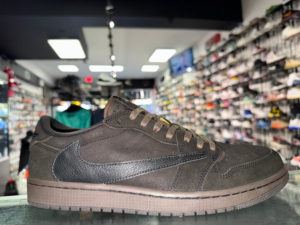 Air Jordan 1 Low Travis Scott Velvet Brown sneaker, pre-owned, size 11.5