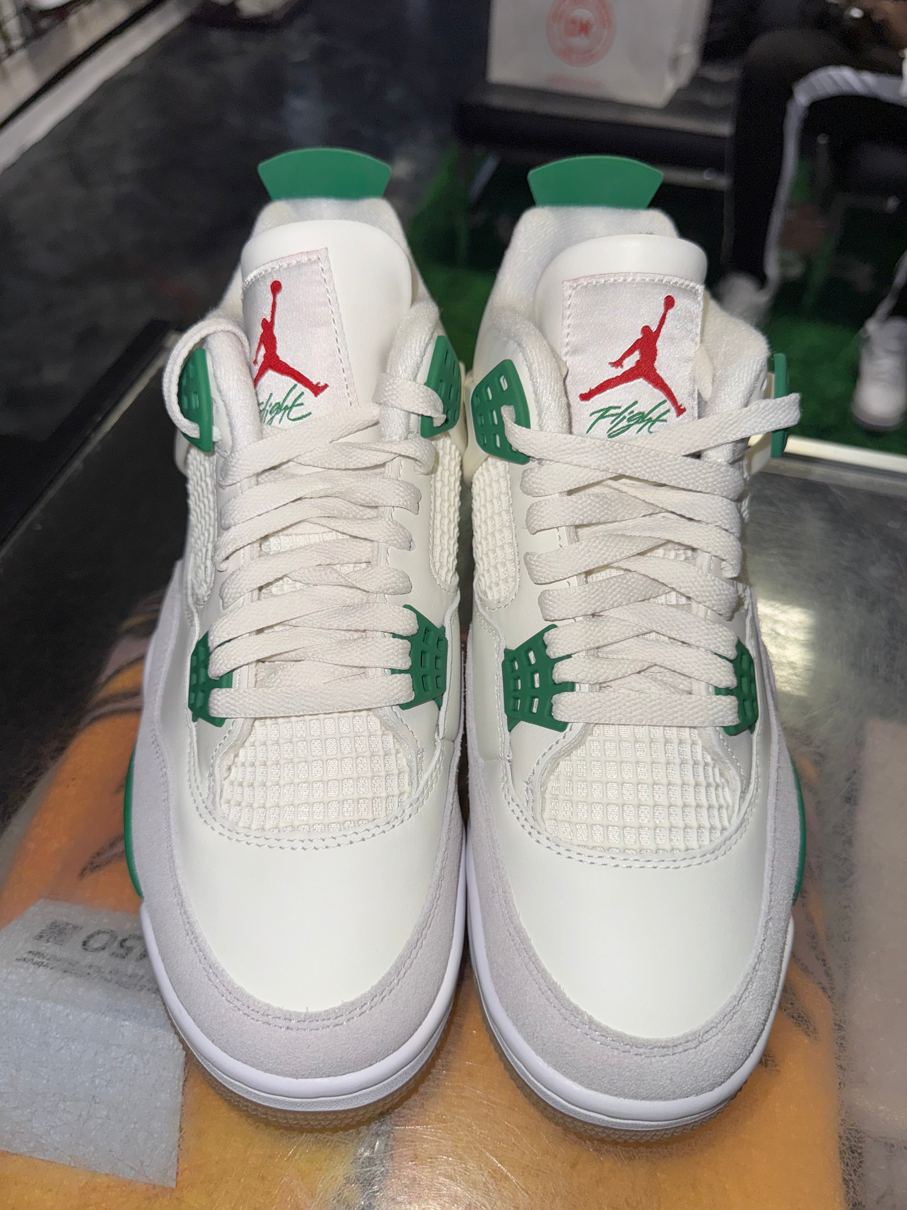 Size 8.5 Air Jordan 4 SB "Pine Green" Brand New