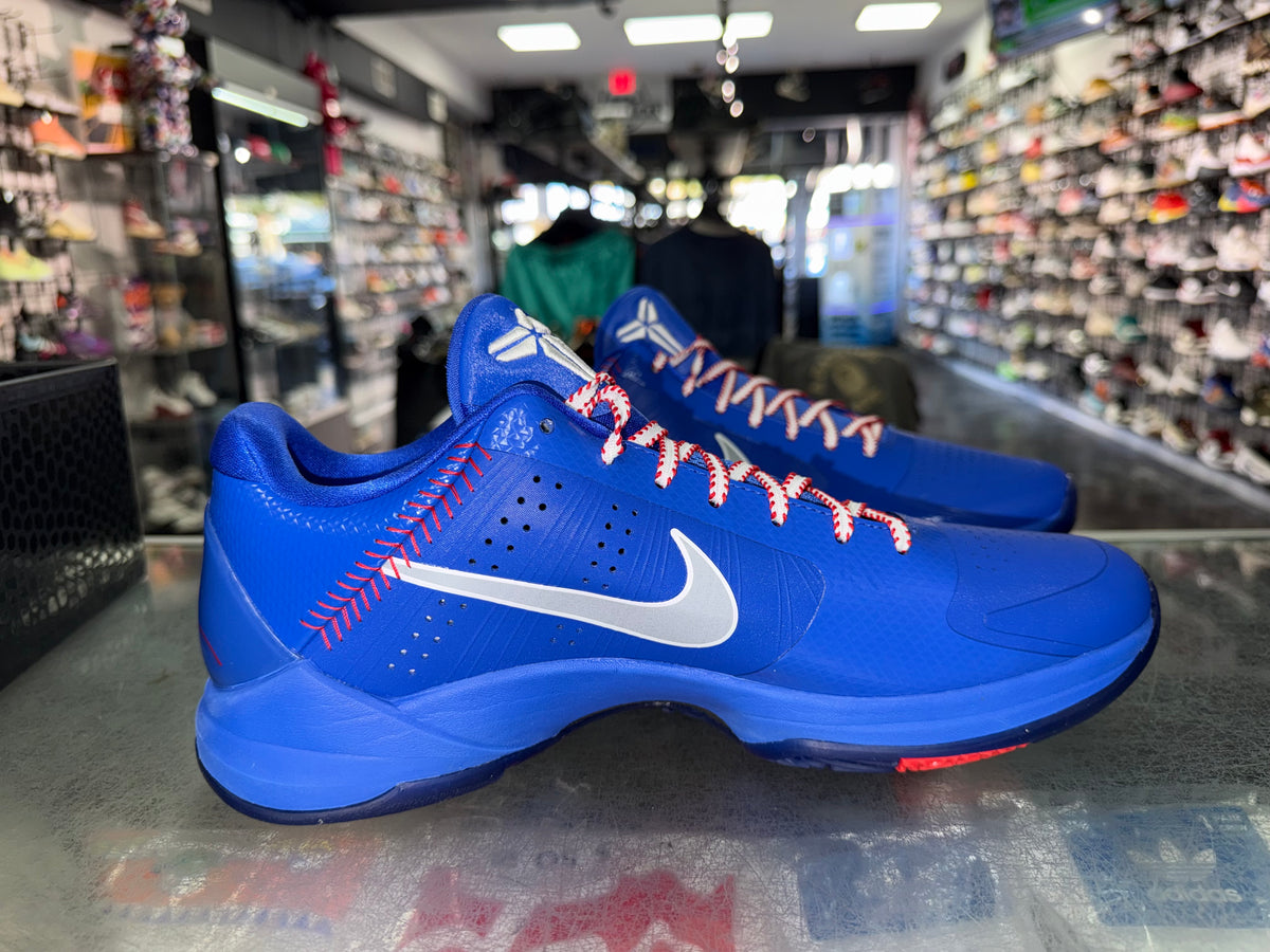 Nike Kobe 5 Protro Dodgers sneaker, pre-owned, size 12 – view 3