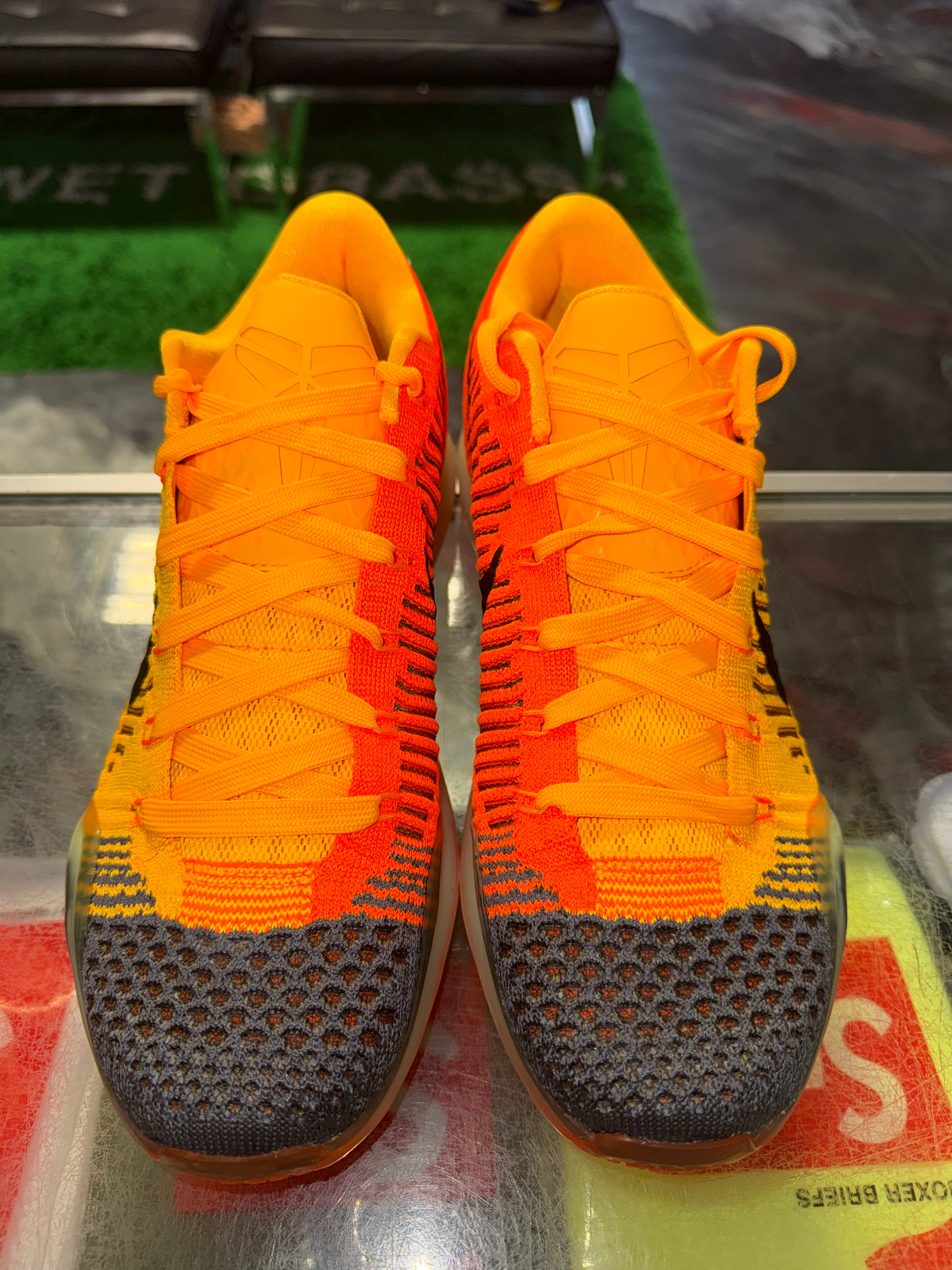 Size 9 Kobe 10 Elite "Chester" Brand New