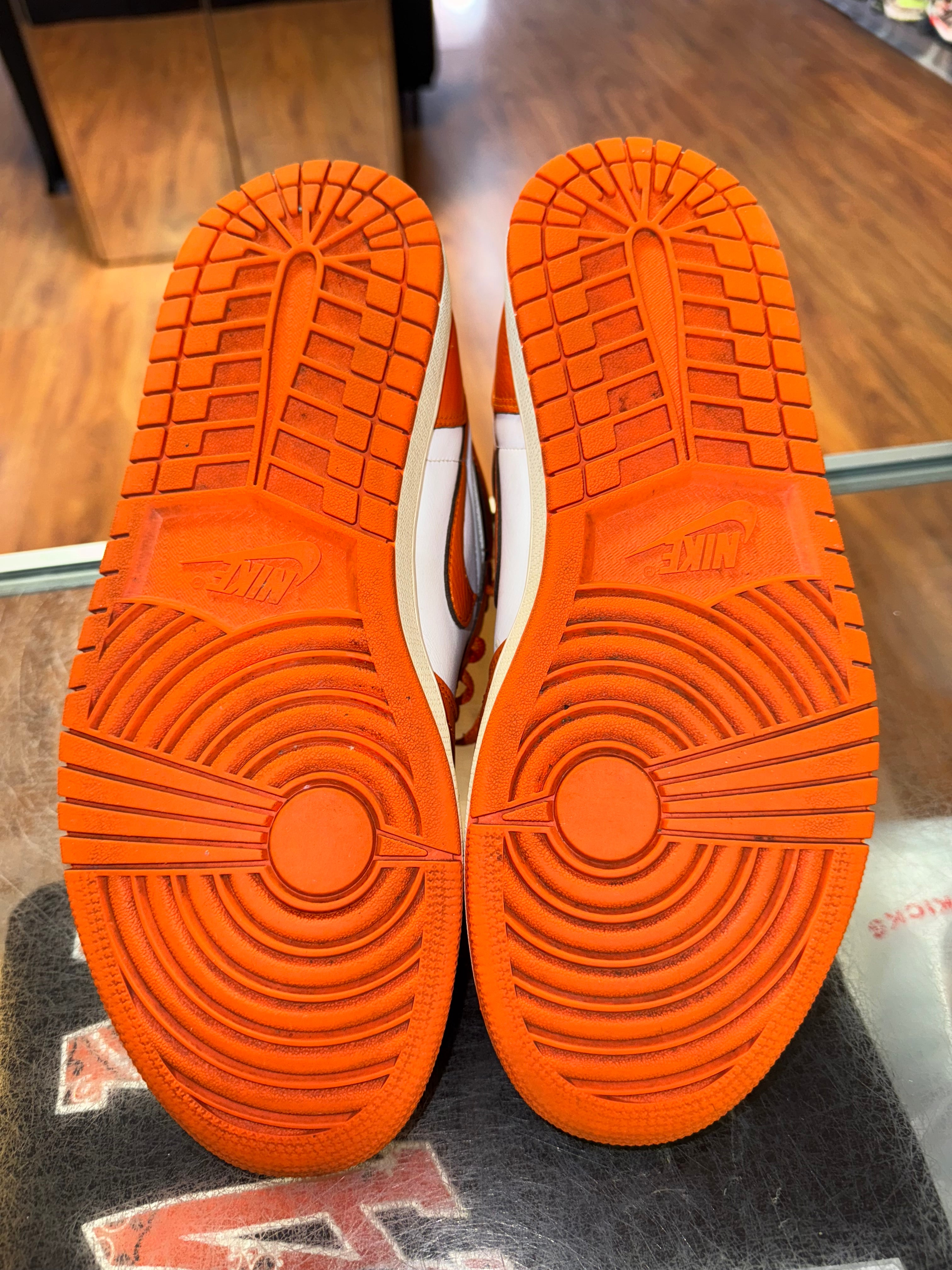 Size 9 (10.5W) Air Jordan 1 "Starfish"